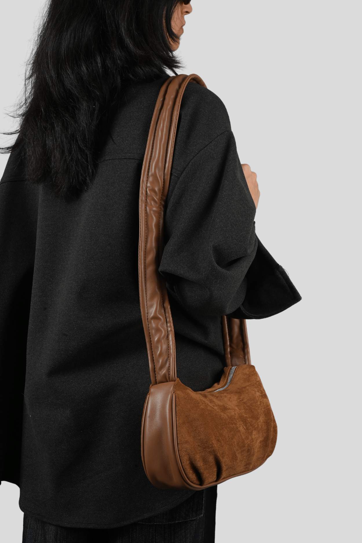 Manaca Sandflux Sling Bag