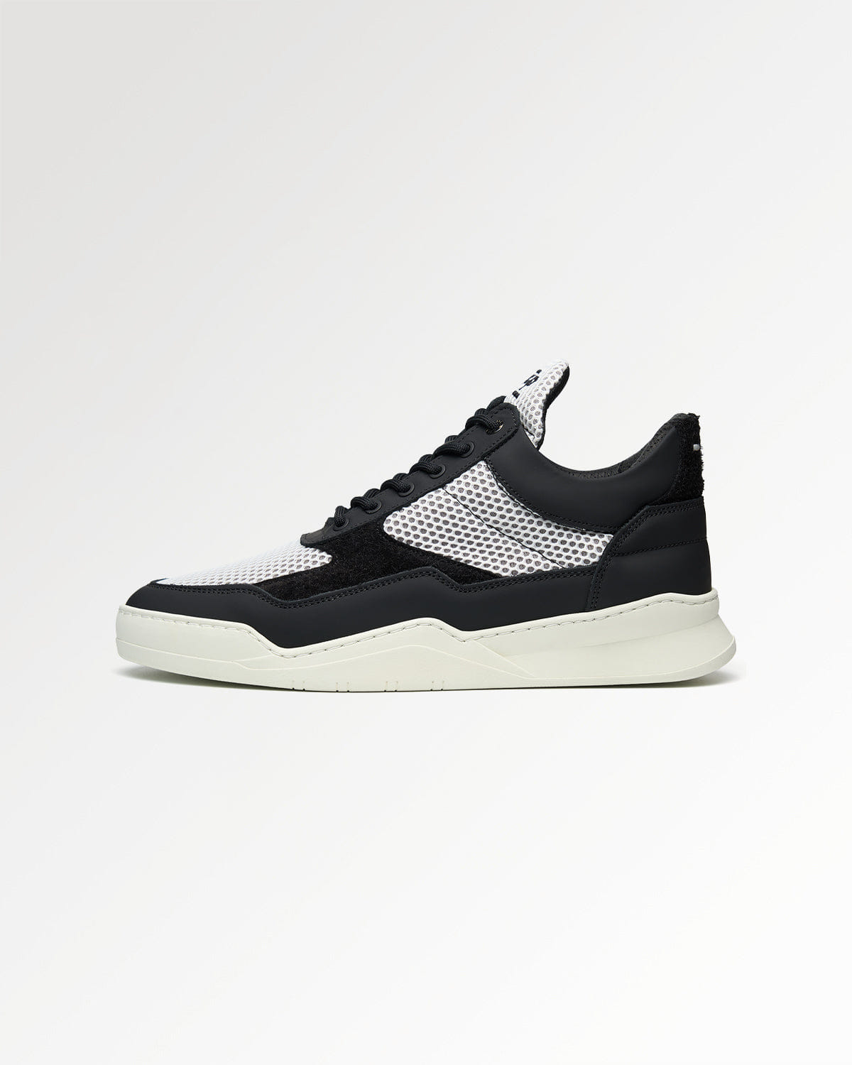 Conventional Low Top Ghost Mesh Black / White
