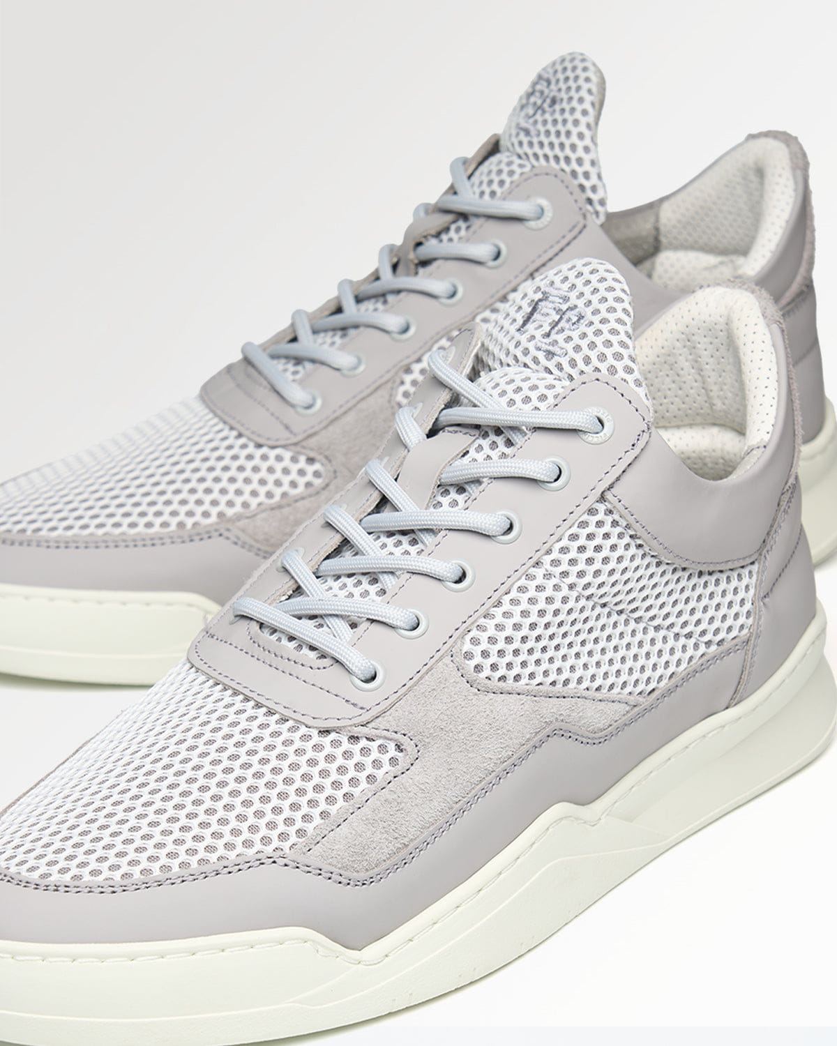 Conventional Low Top Ghost Mesh Grey / White