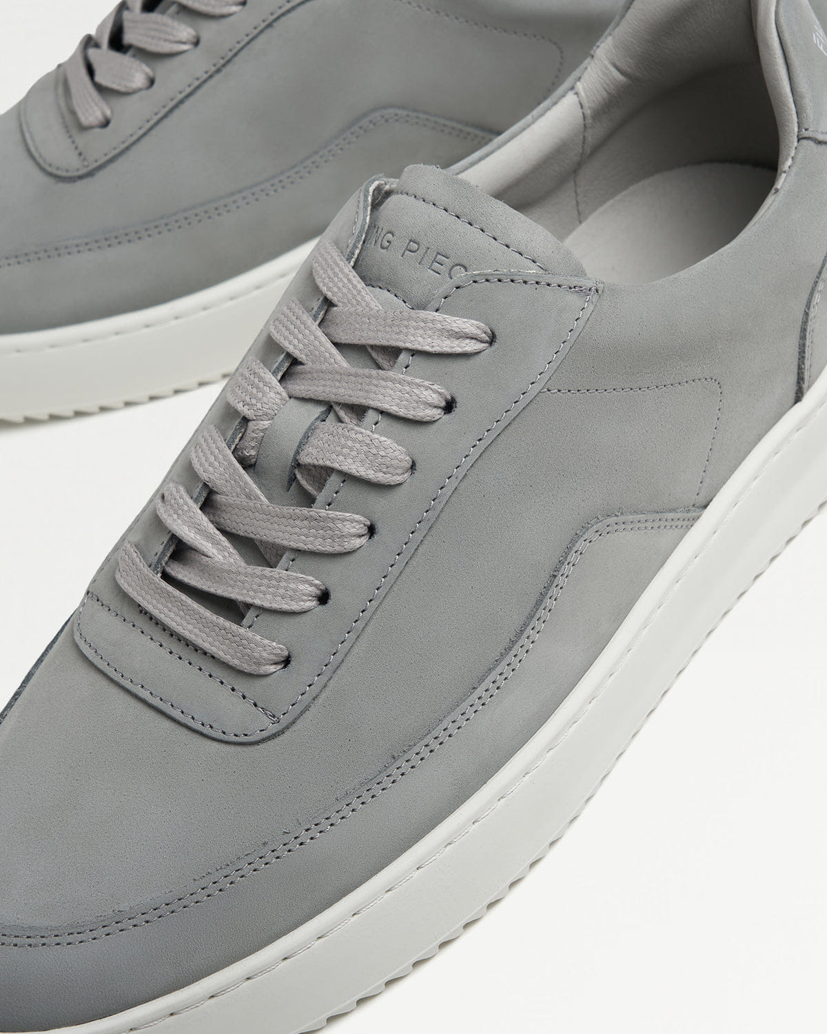 Conventional Mondo 2.0 Ripple Nubuck Cement Grey
