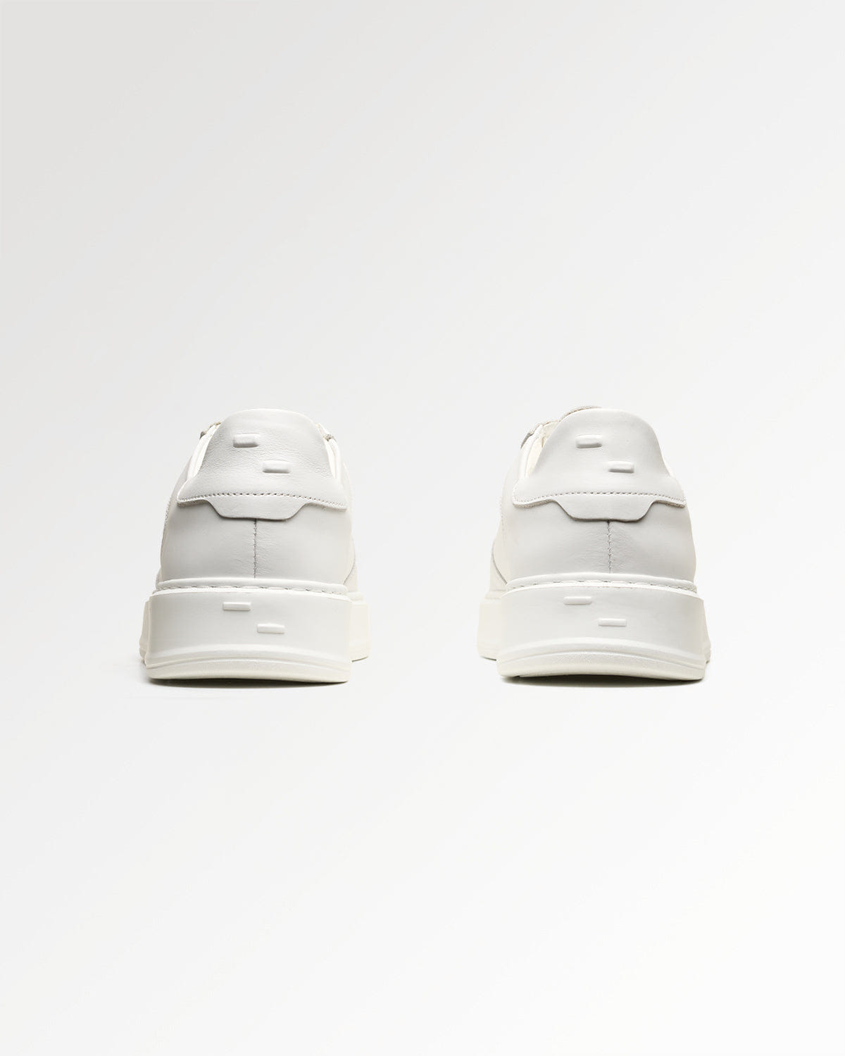 Conventional Evo Court Nappa White