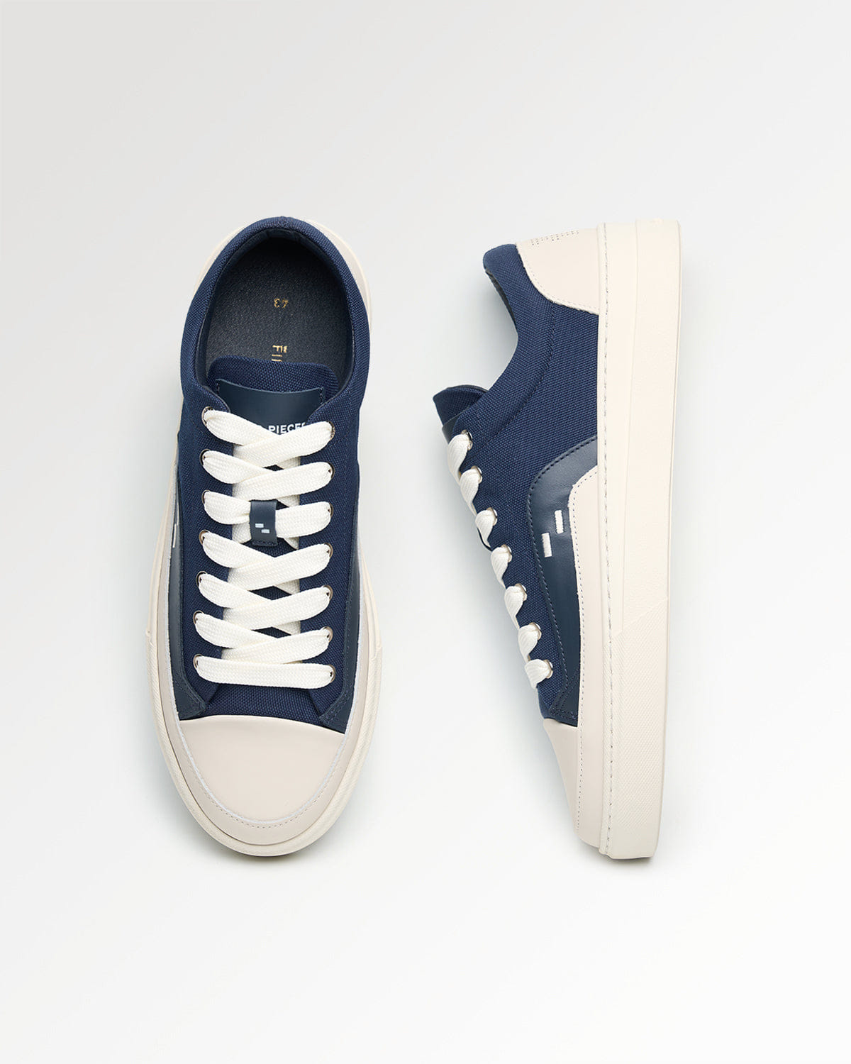 Conventional Riviera Low Navy