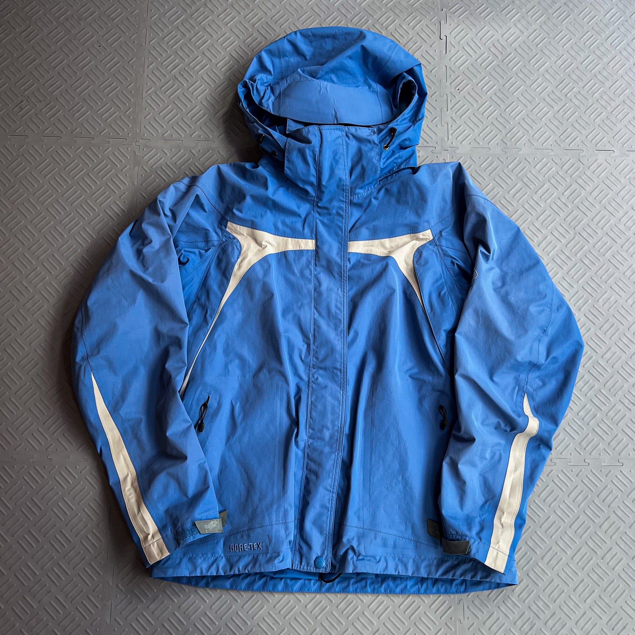 Nike ACG Vintage 2000's Nike ACG Goretex Jacket (M)