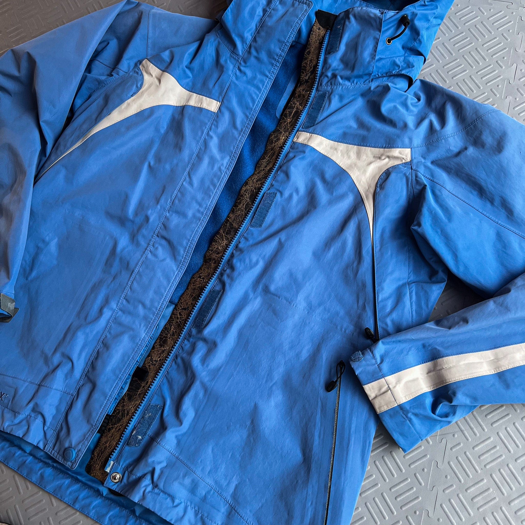 Nike ACG Vintage 2000's Nike ACG Goretex Jacket (M)