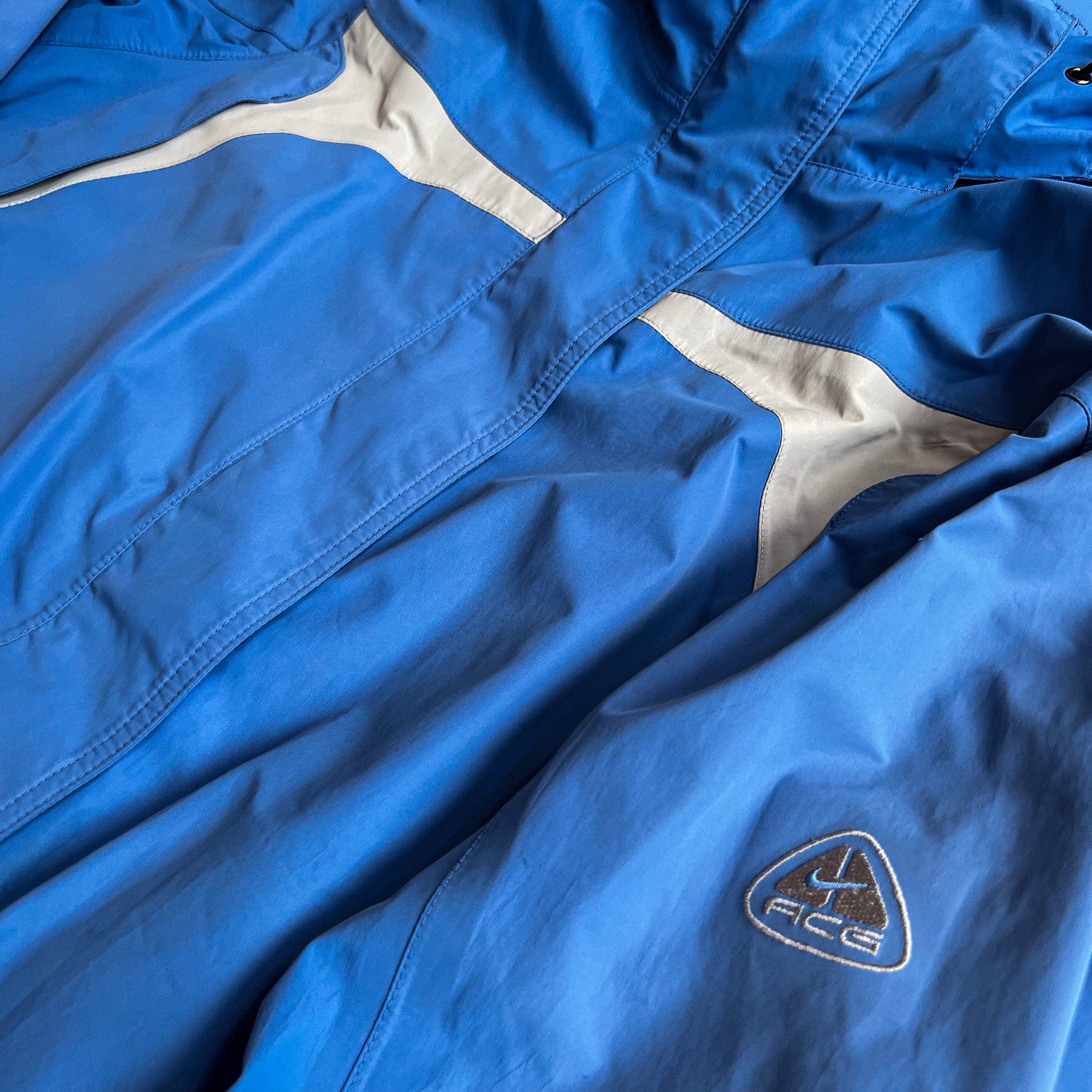 Nike ACG Vintage 2000's Nike ACG Goretex Jacket (M)