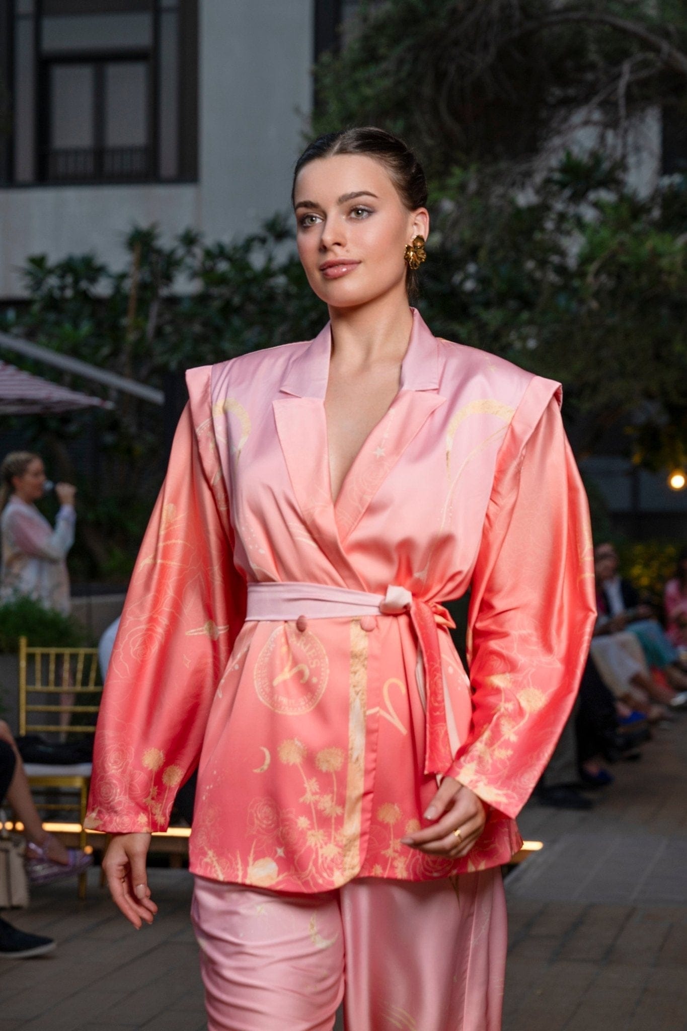Maison Clad CAPE JACKET ARIES MCL0083