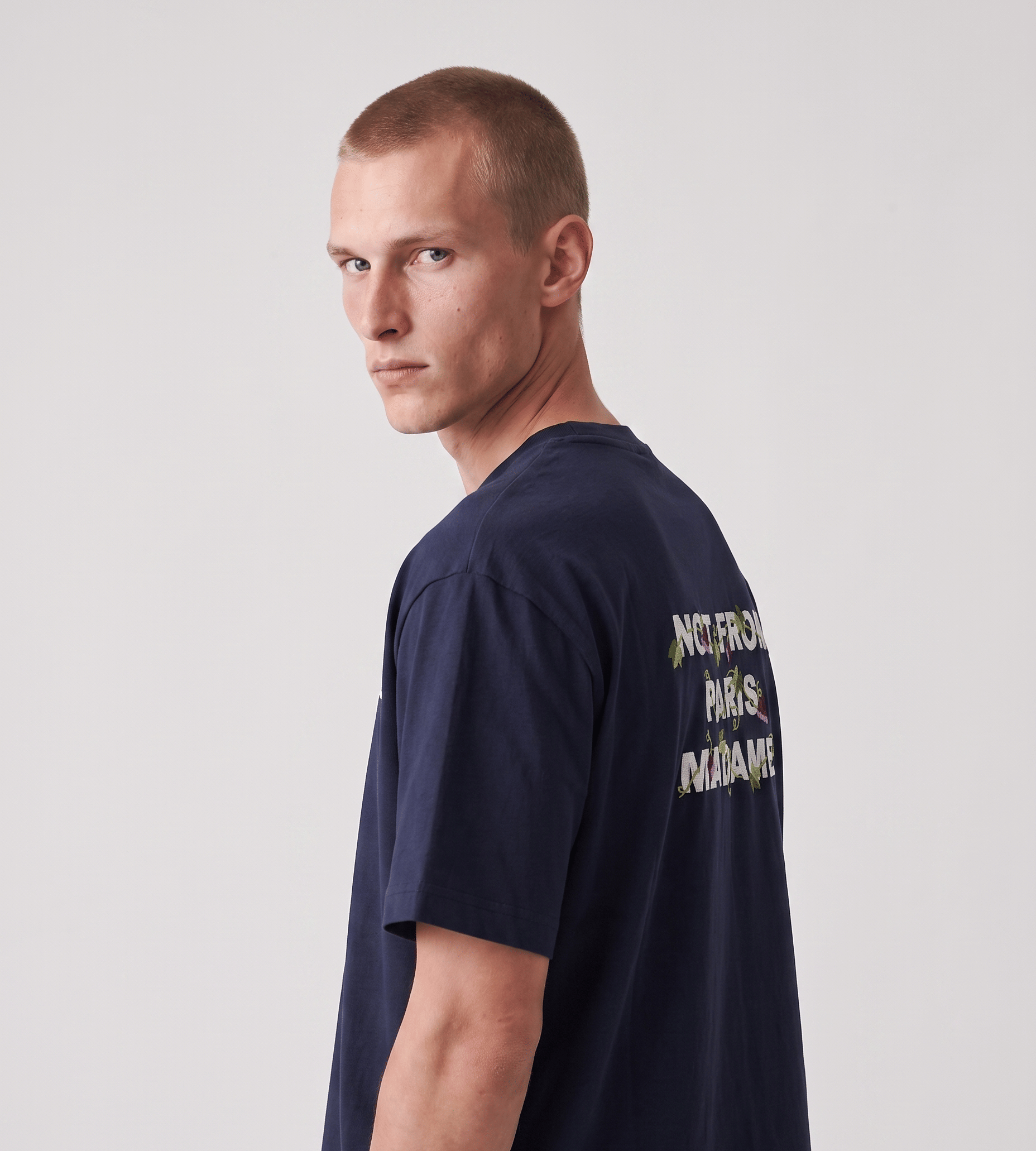 Drôle de Monsieur Vine Embroidered Slogan T - Shirt Navy