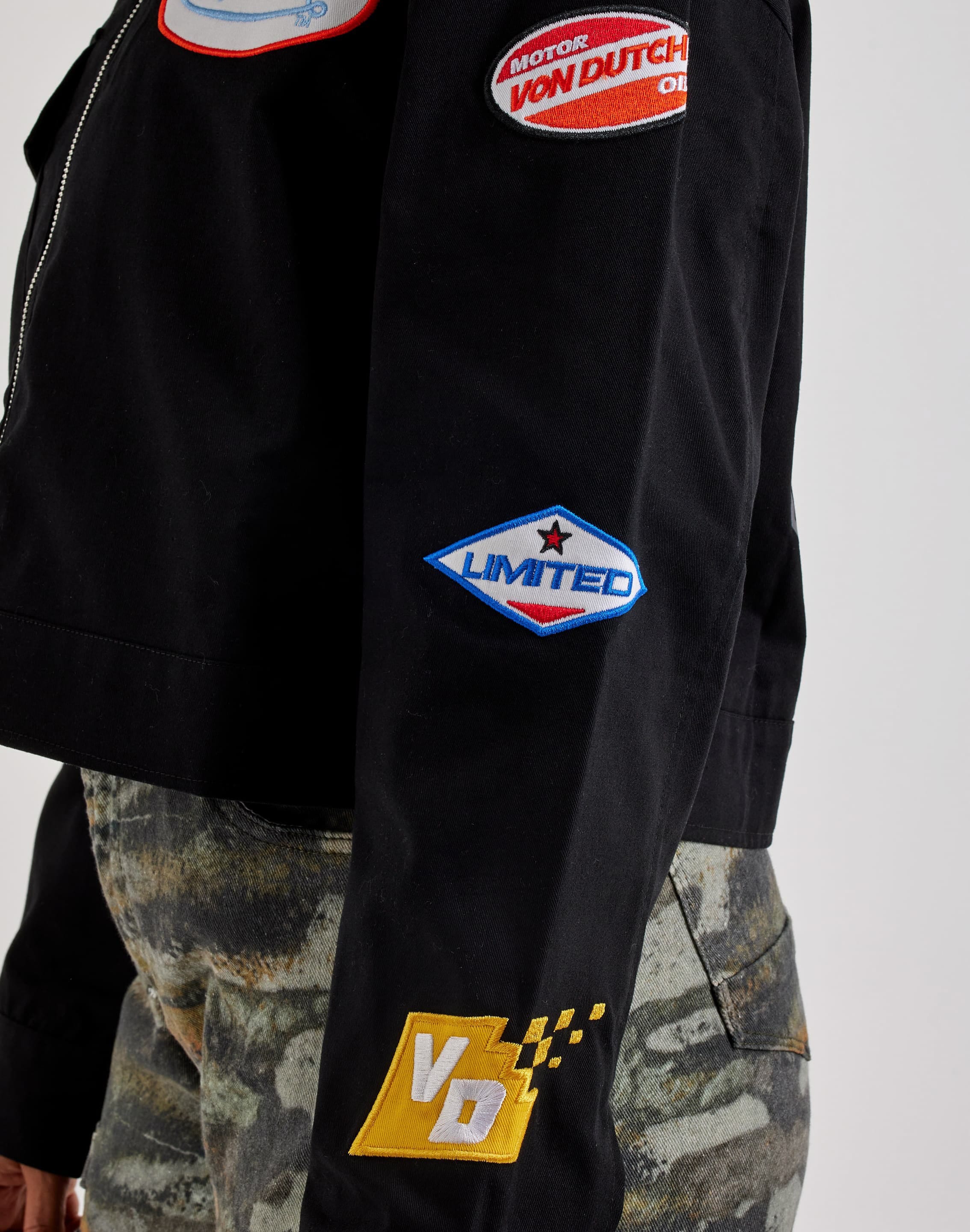 Von Dutch Boxy Full - Zip Cropped Jacket