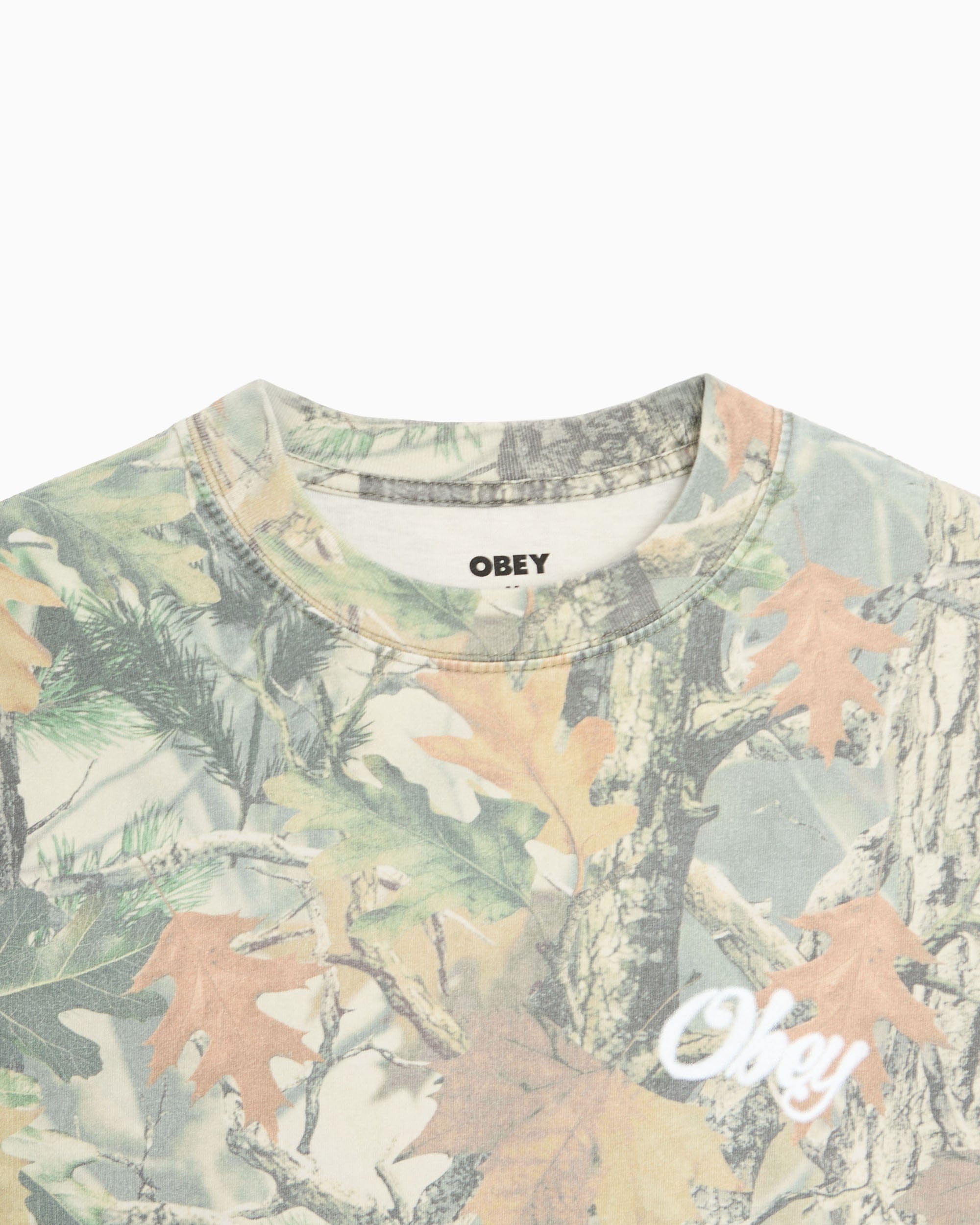OBEY Clothing Camiseta camuflaje OBEY Clothing Airbrushed Rose para hombre