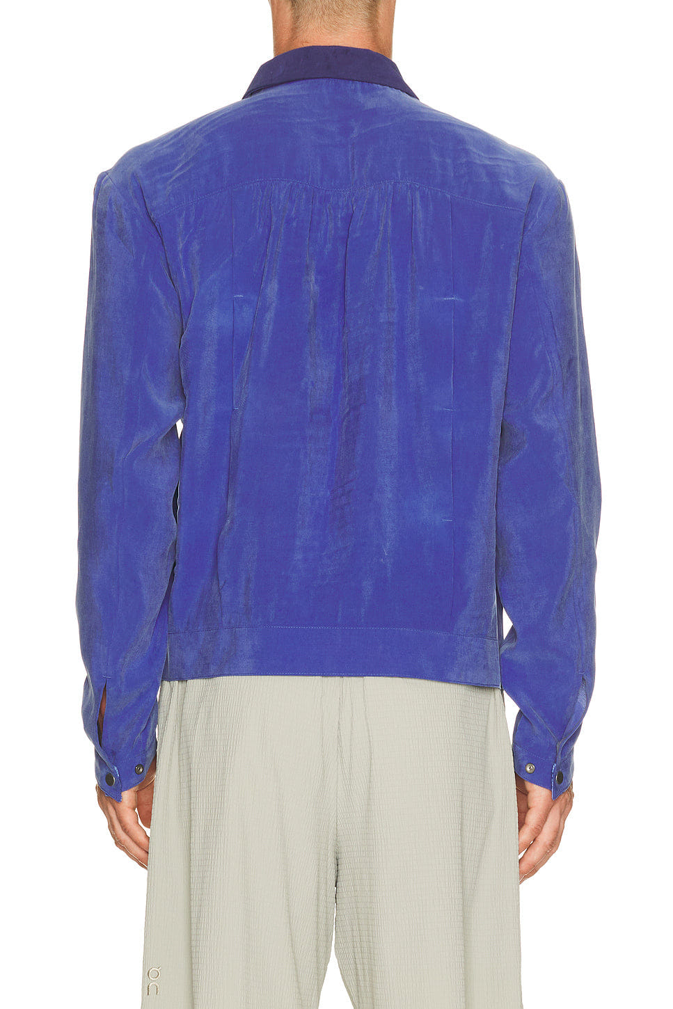XLIM Ep.9 02 Jacket
