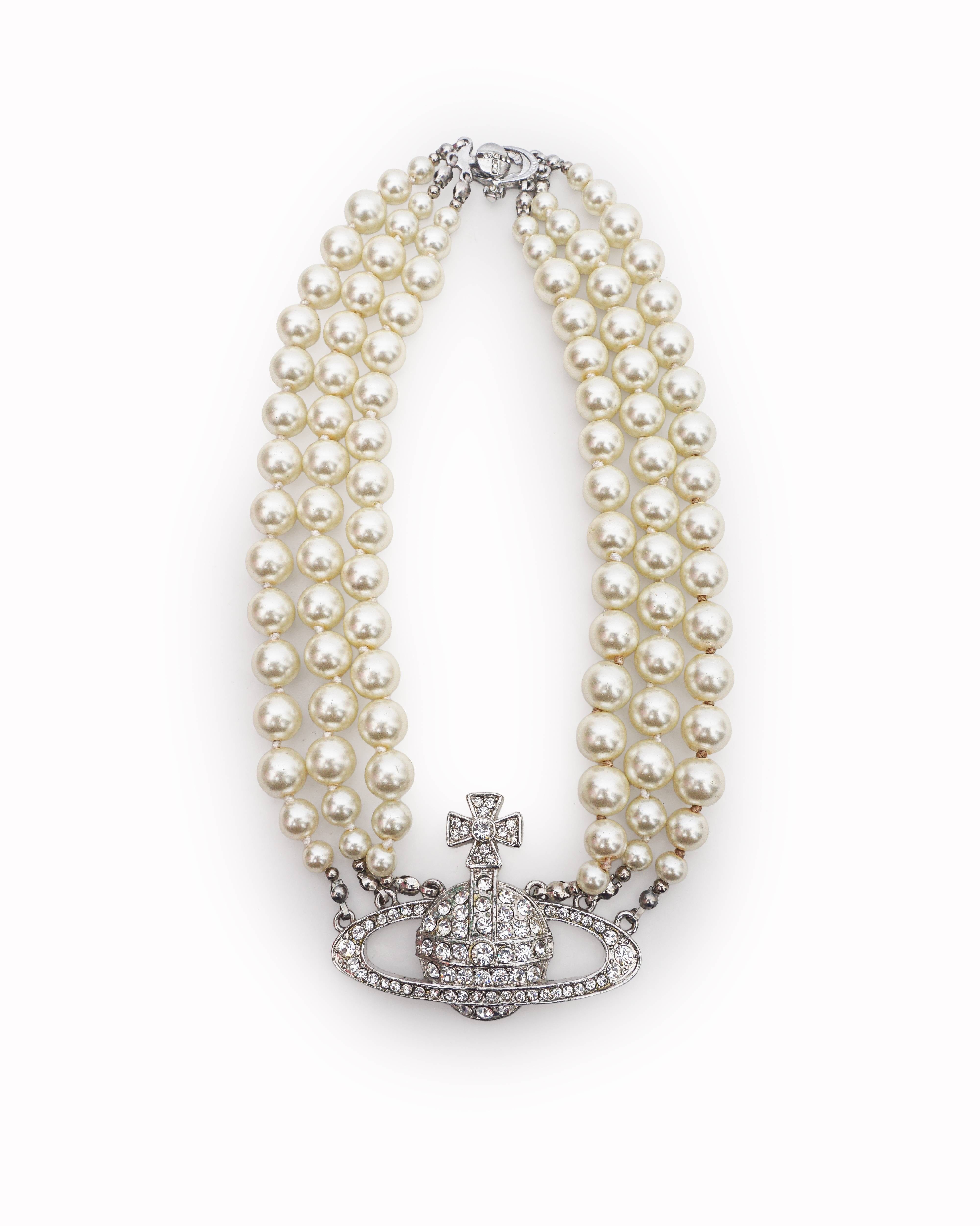 Vivienne Westwood Three - Row Pearl Bas Relief Necklace