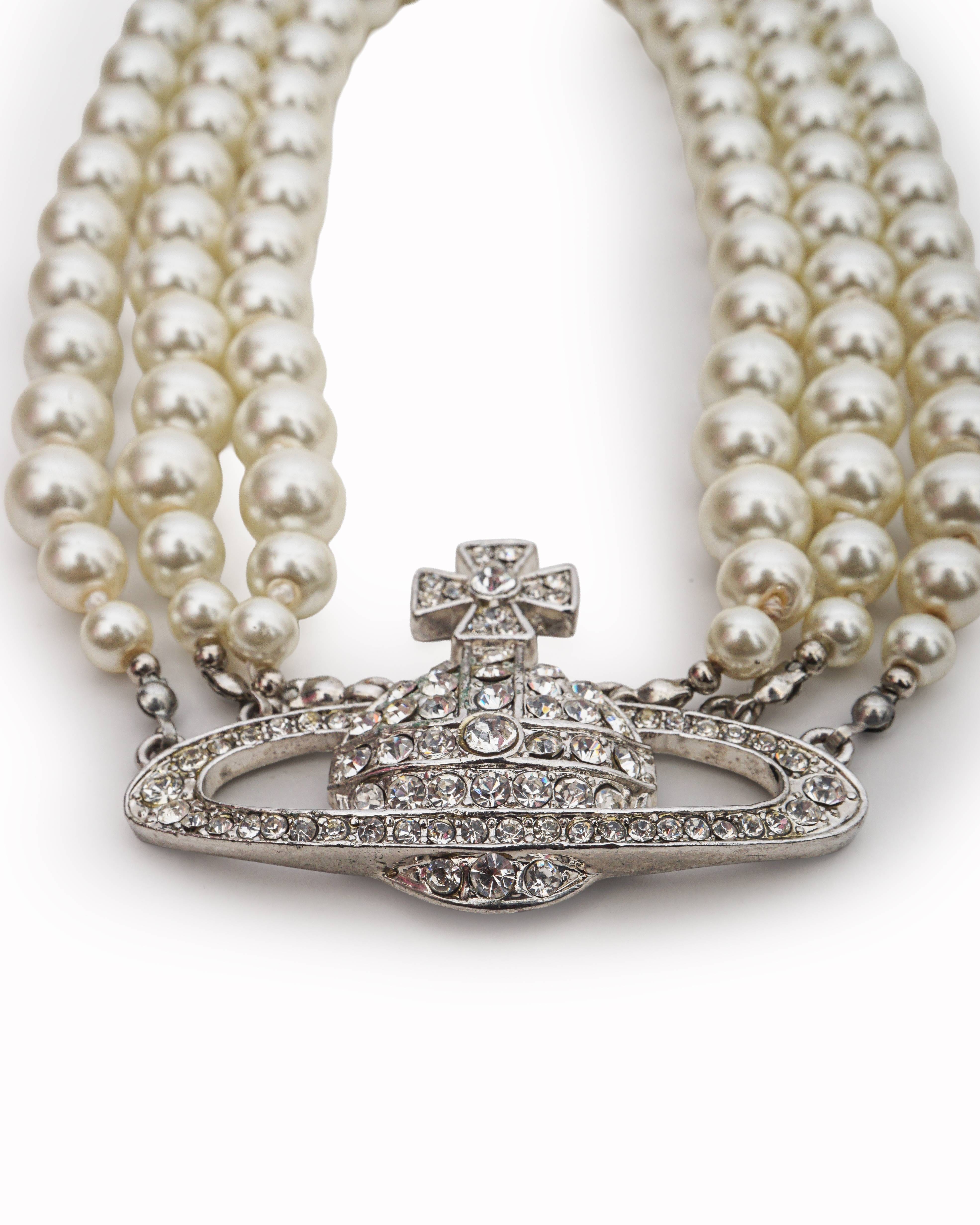Vivienne Westwood Three - Row Pearl Bas Relief Necklace