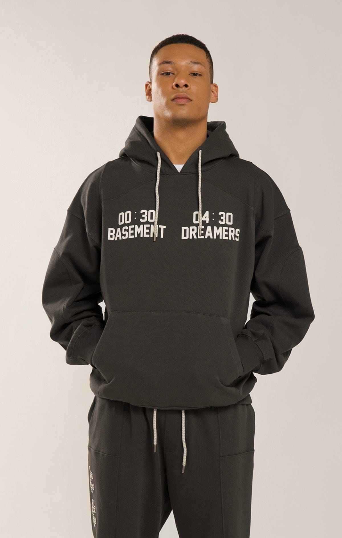 NAC 00:30 04:30 HOODIE