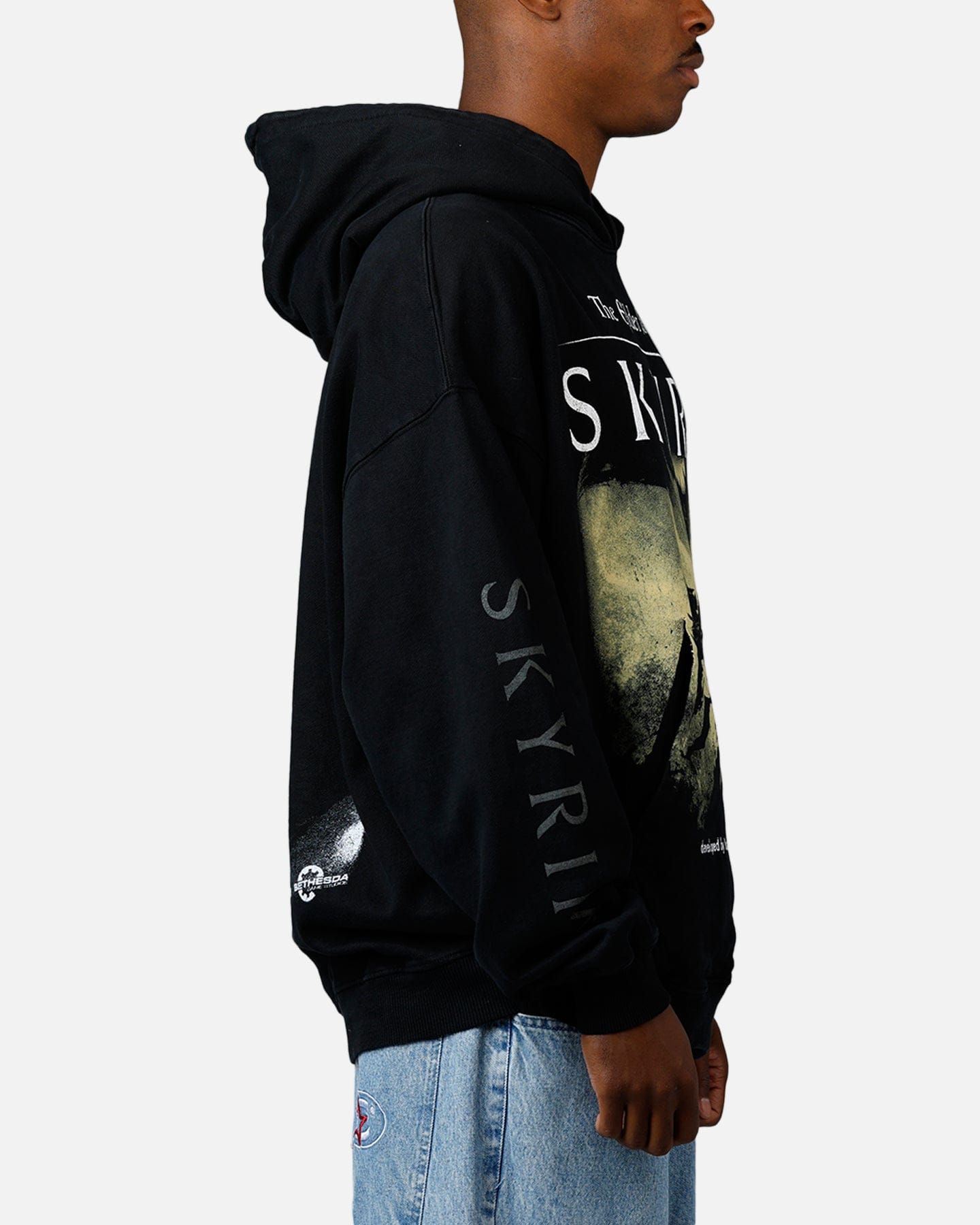 73studio x The Elder Scrolls V: Skyrim '11 Daedric Premium Hoodie Black