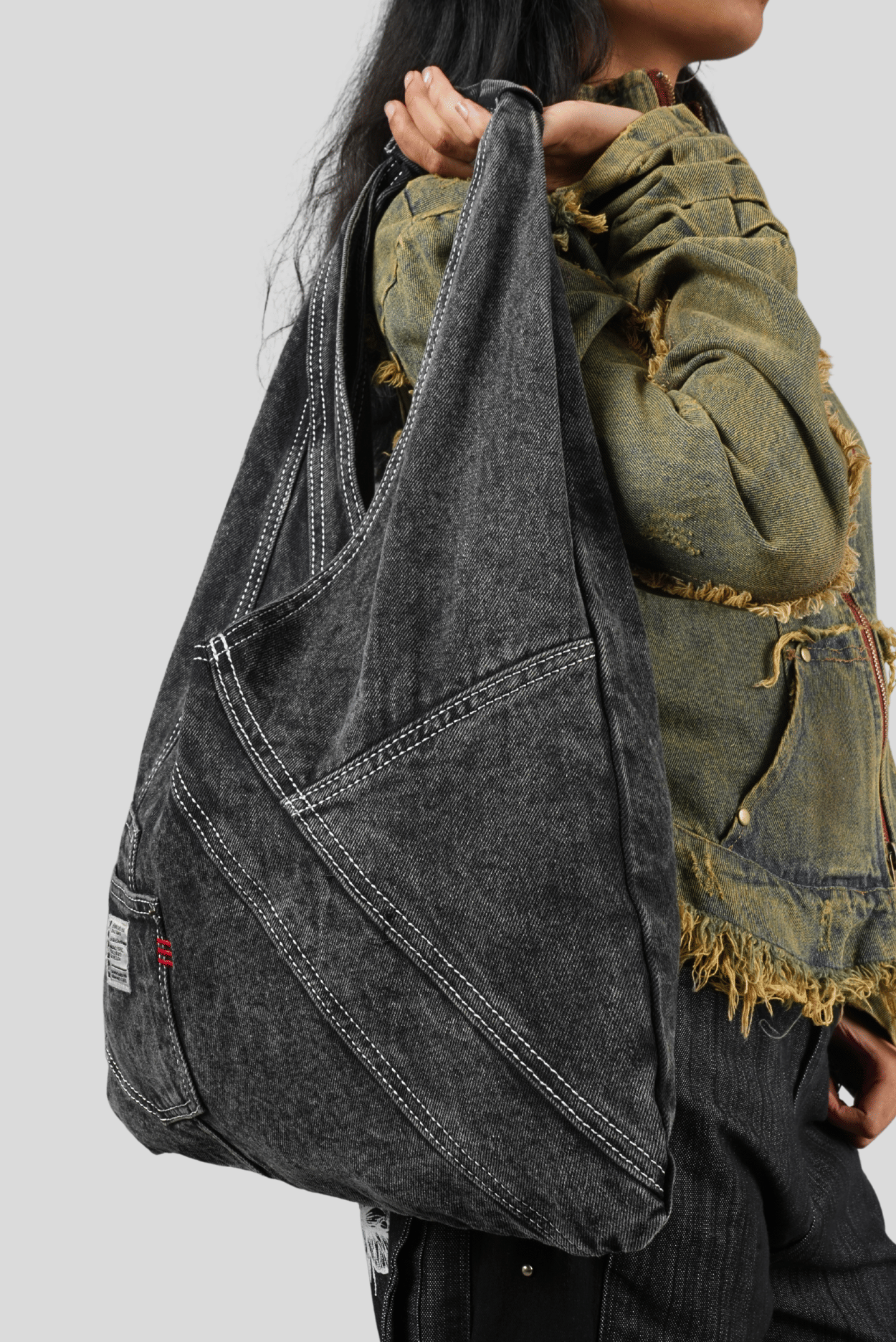 Www.manaca.in Driftcell Shoulder Bag (Washed Black)