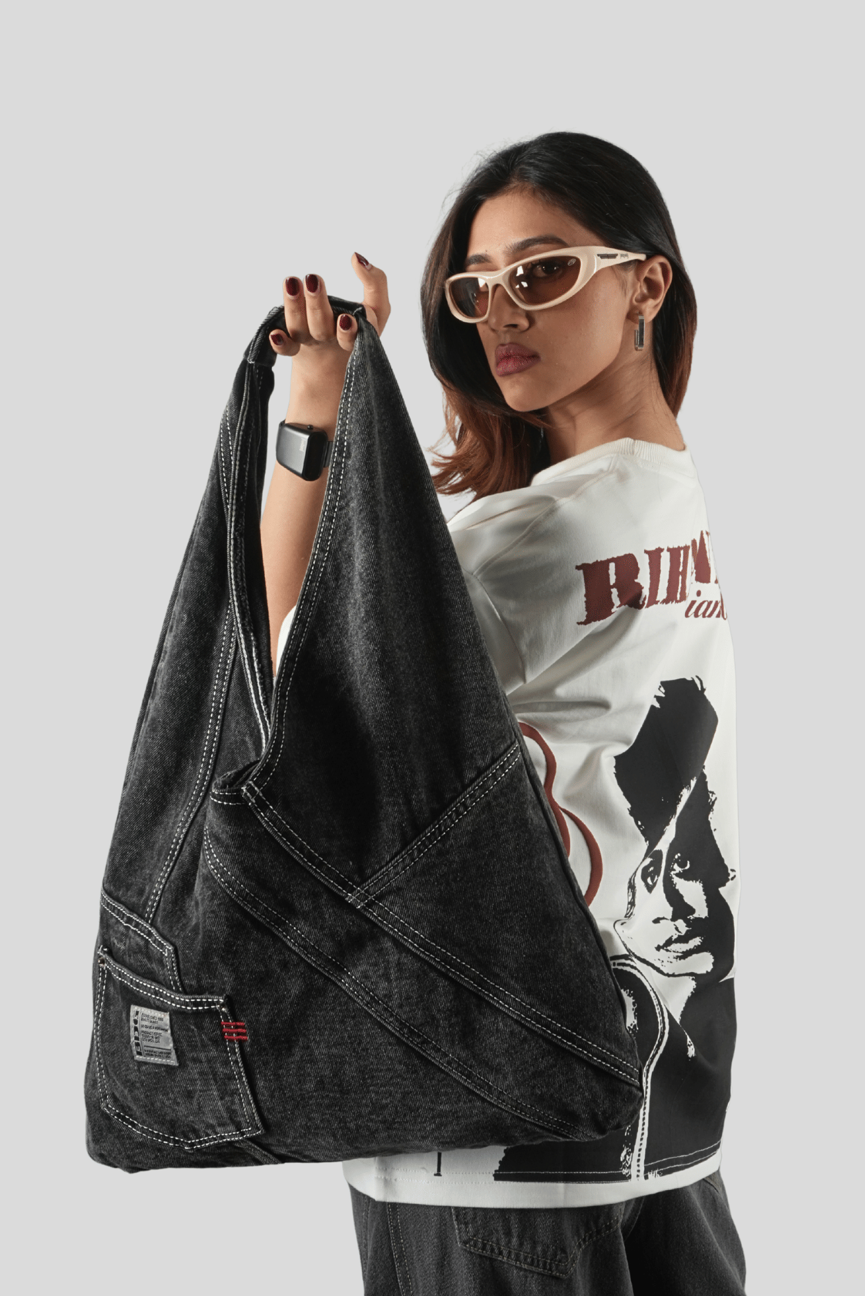Www.manaca.in Driftcell Shoulder Bag (Washed Black)