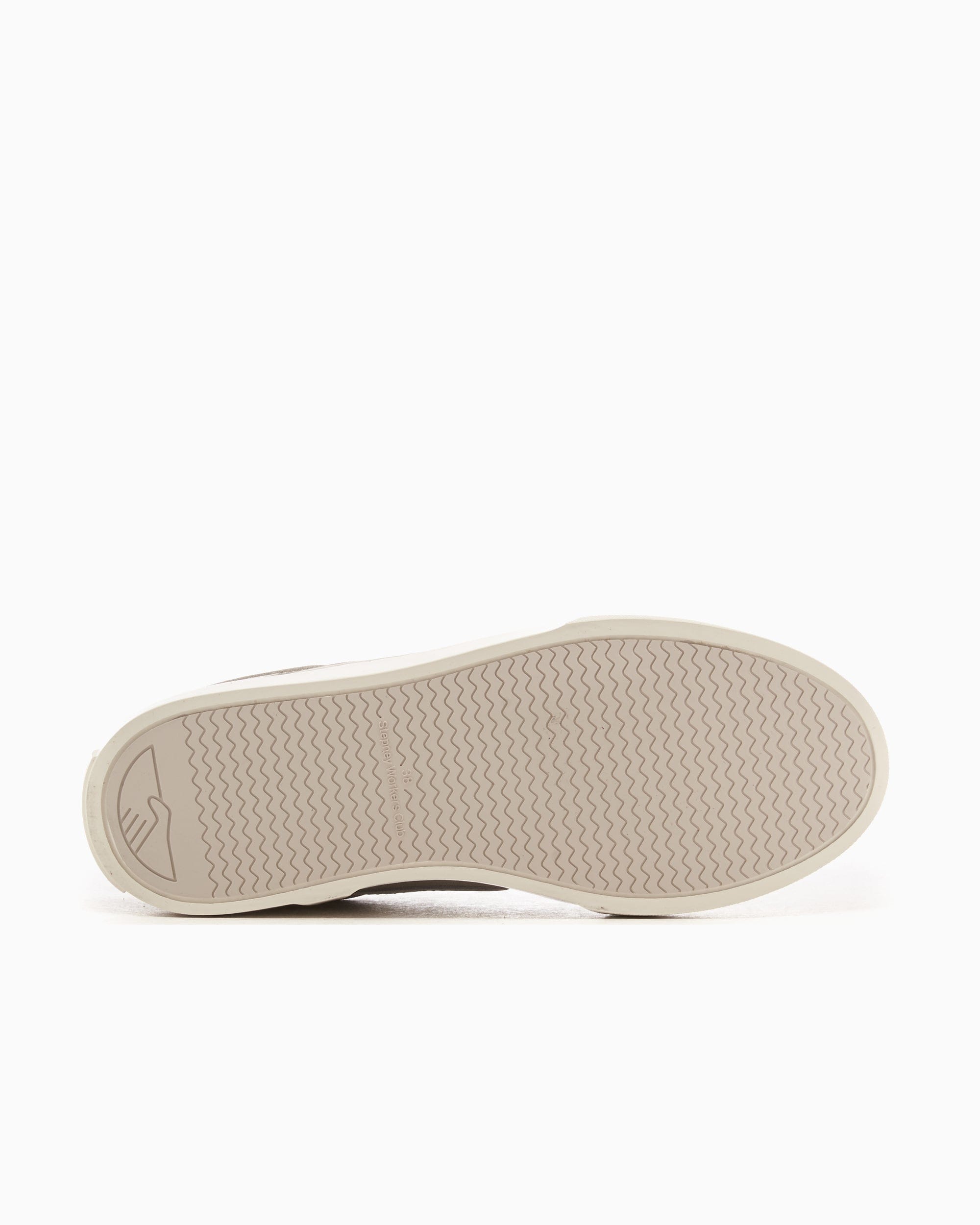 Stepney Workers Club S.W.C. Dellow S - Strike Cup Suede