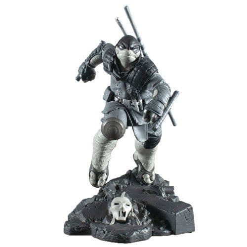 Diamond Select Teenage Mutant Ninja Turtles The Last Ronin PVC 10 - Inch Diorama