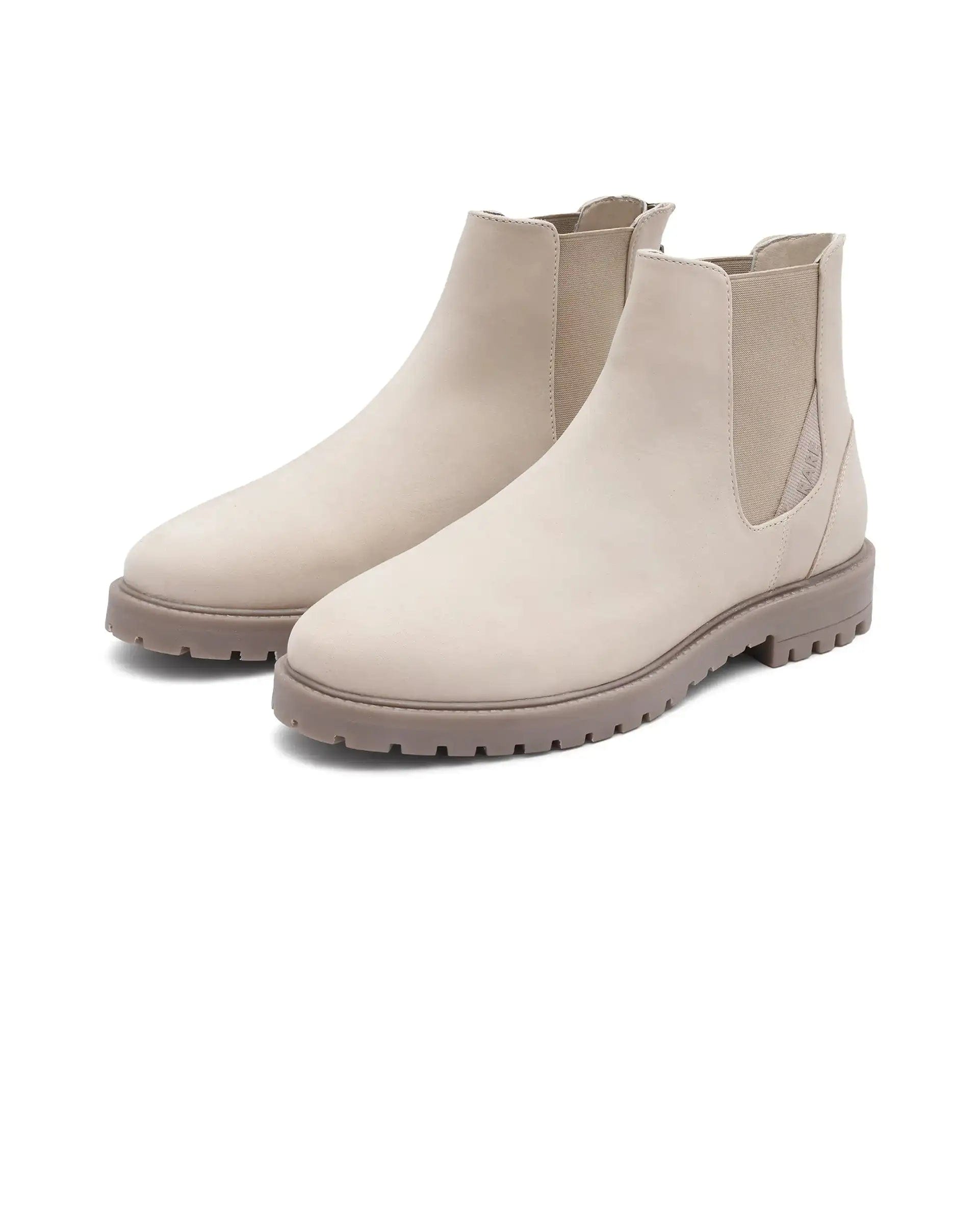 RAREZ Rare Rabbit Men's Gum Pro Ivory Classic Chelsea Boot