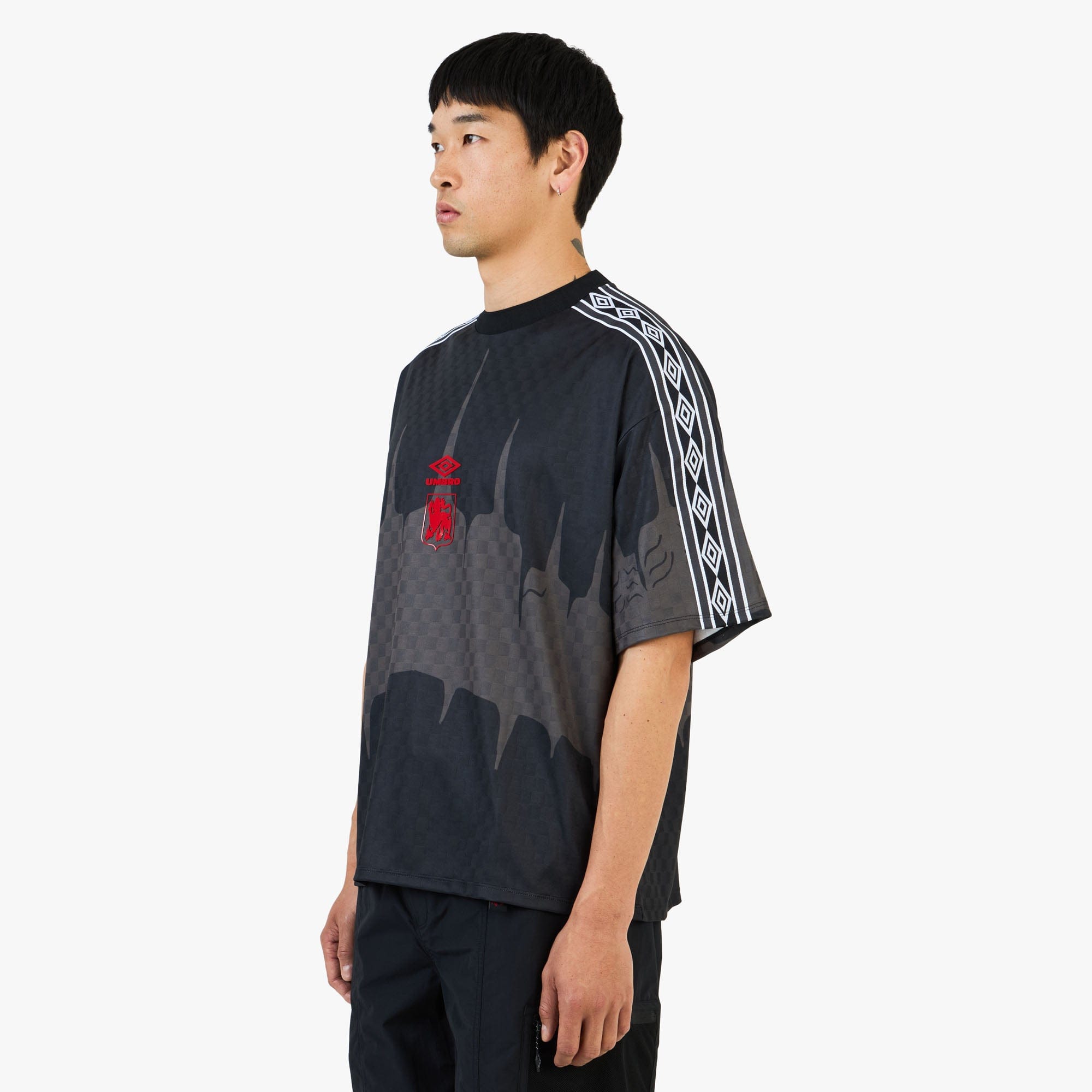 Umbro History Tape Kit T - Shirt Black / Red - Anthracite