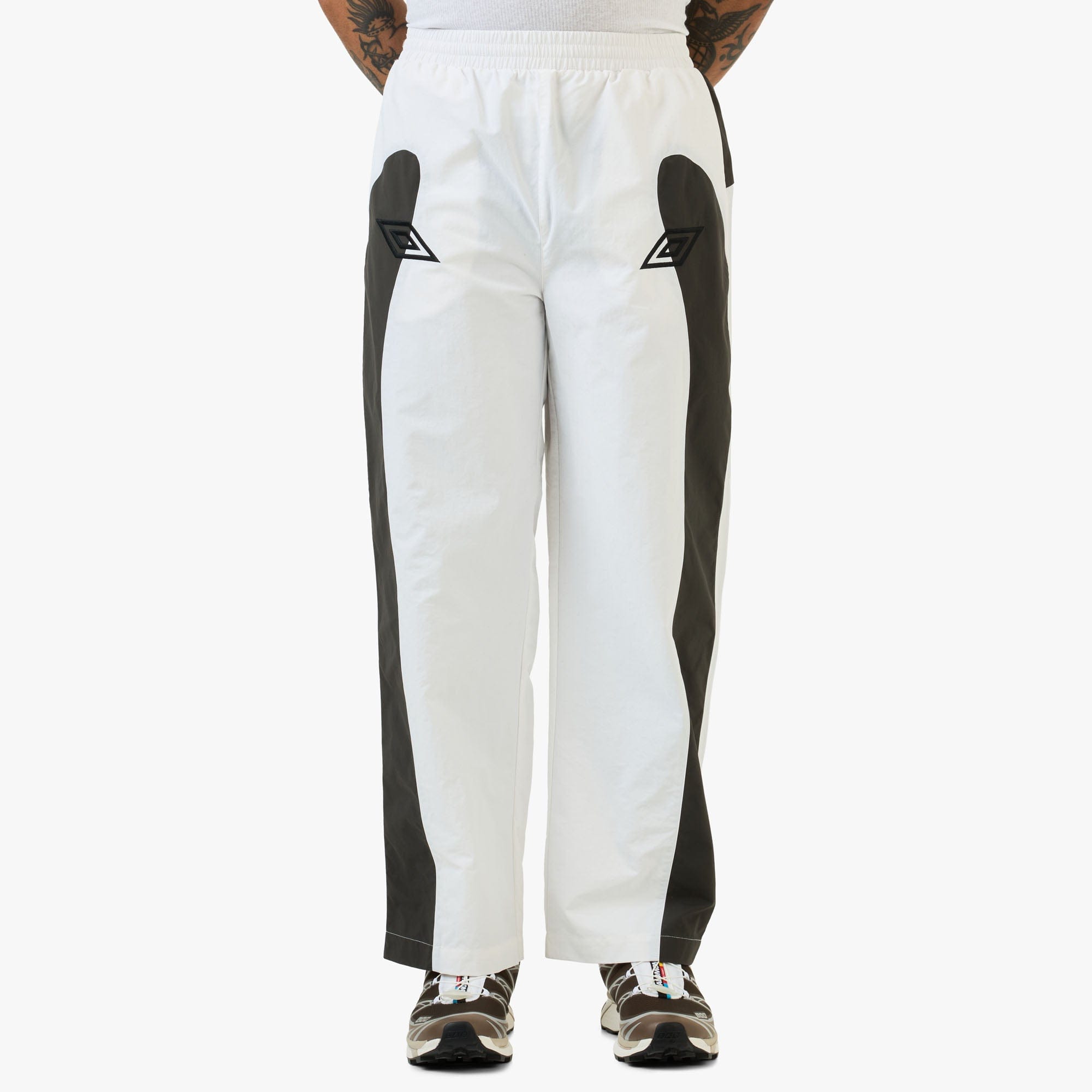 Umbro Guarding Tracksuit Pants White / Dark Olive