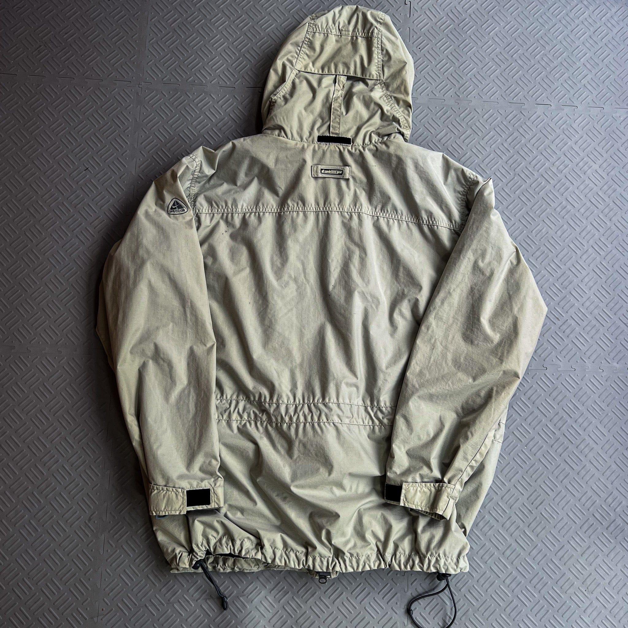 Nike ACG Vintage 2001 Nike ACG Hooded Jacket (L)