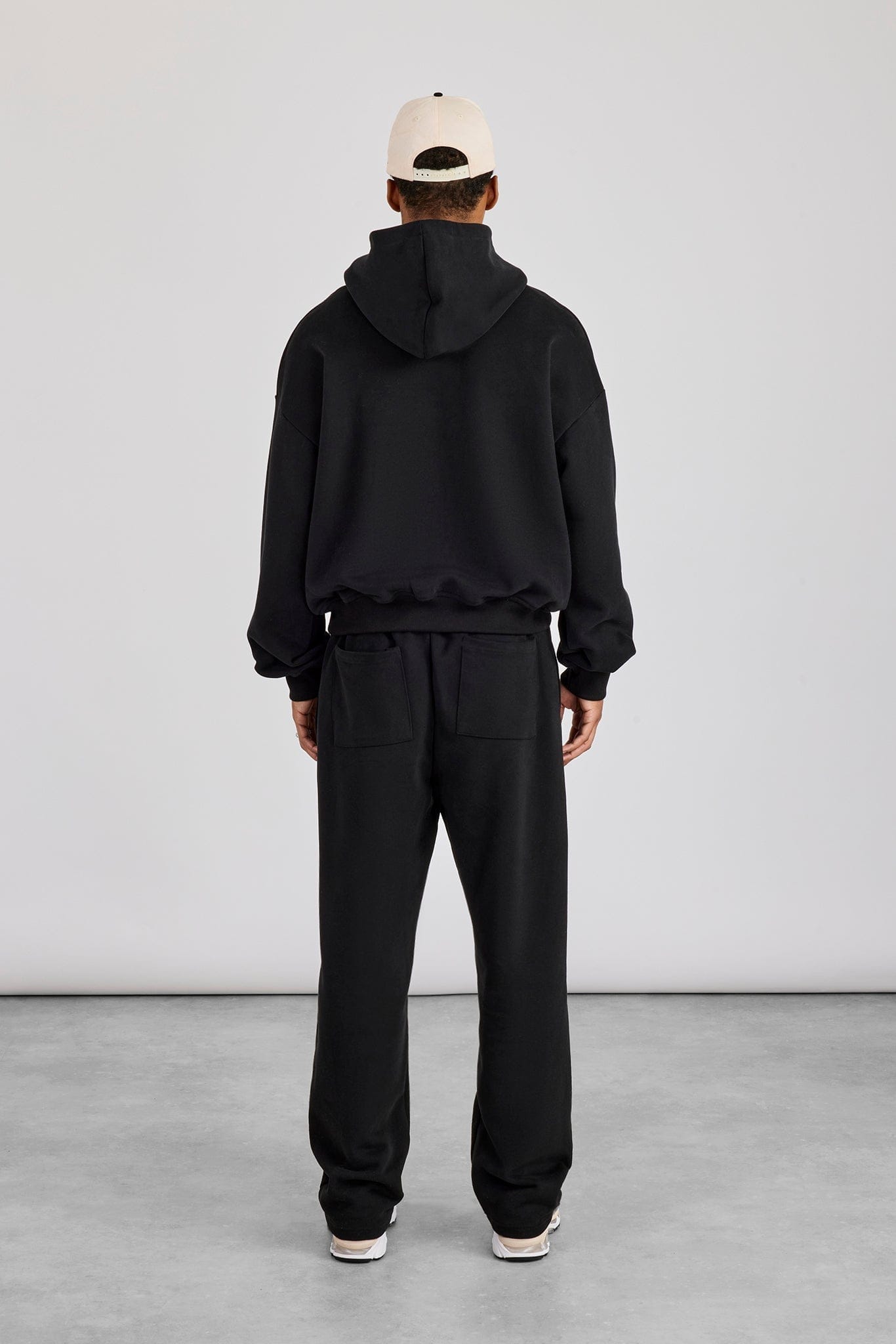 Cernucci Boxy Hoodie & Relaxed Jogger - Black