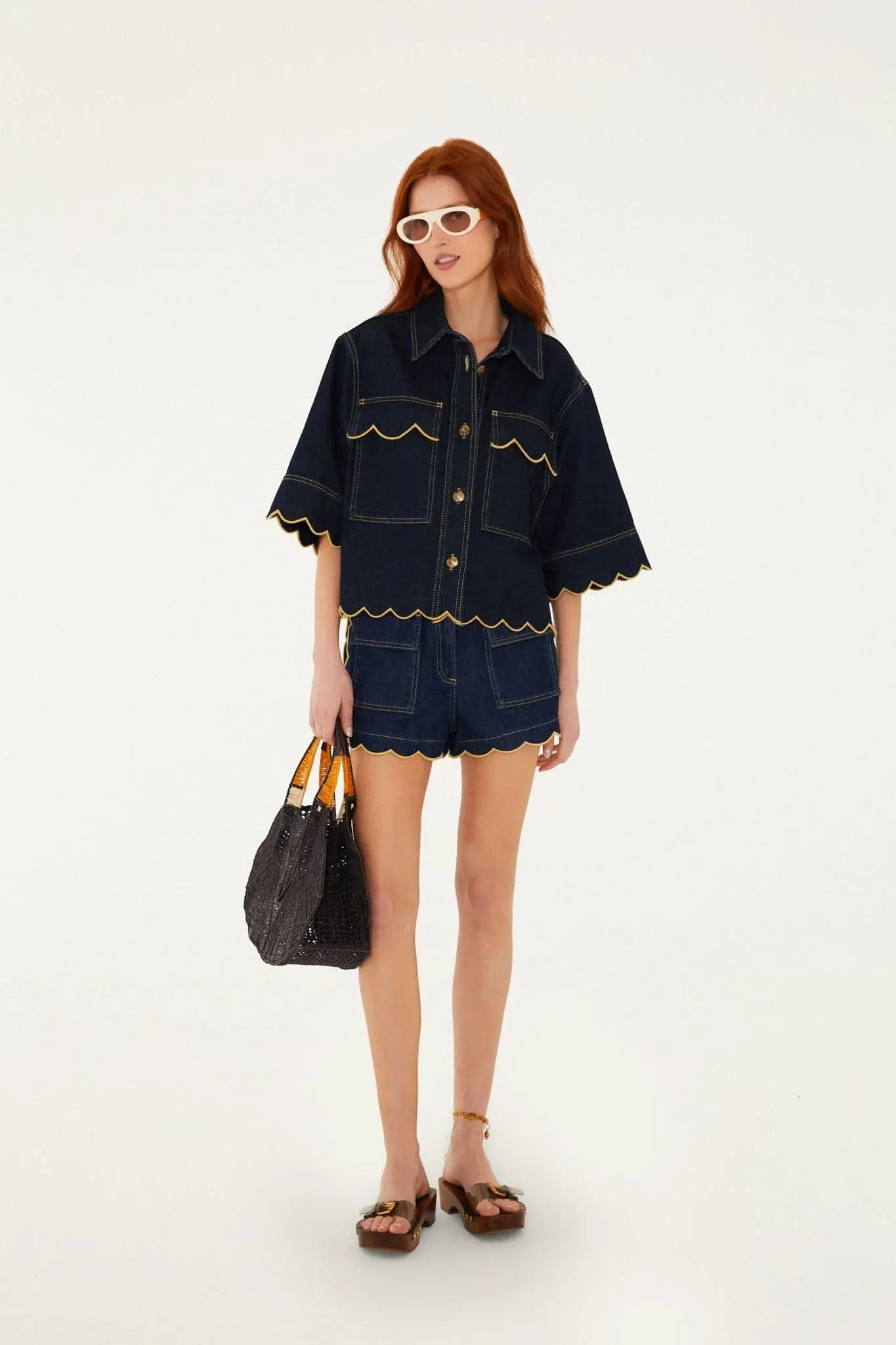 FARM RIO Pleats Denim Linen Shorts in Blue