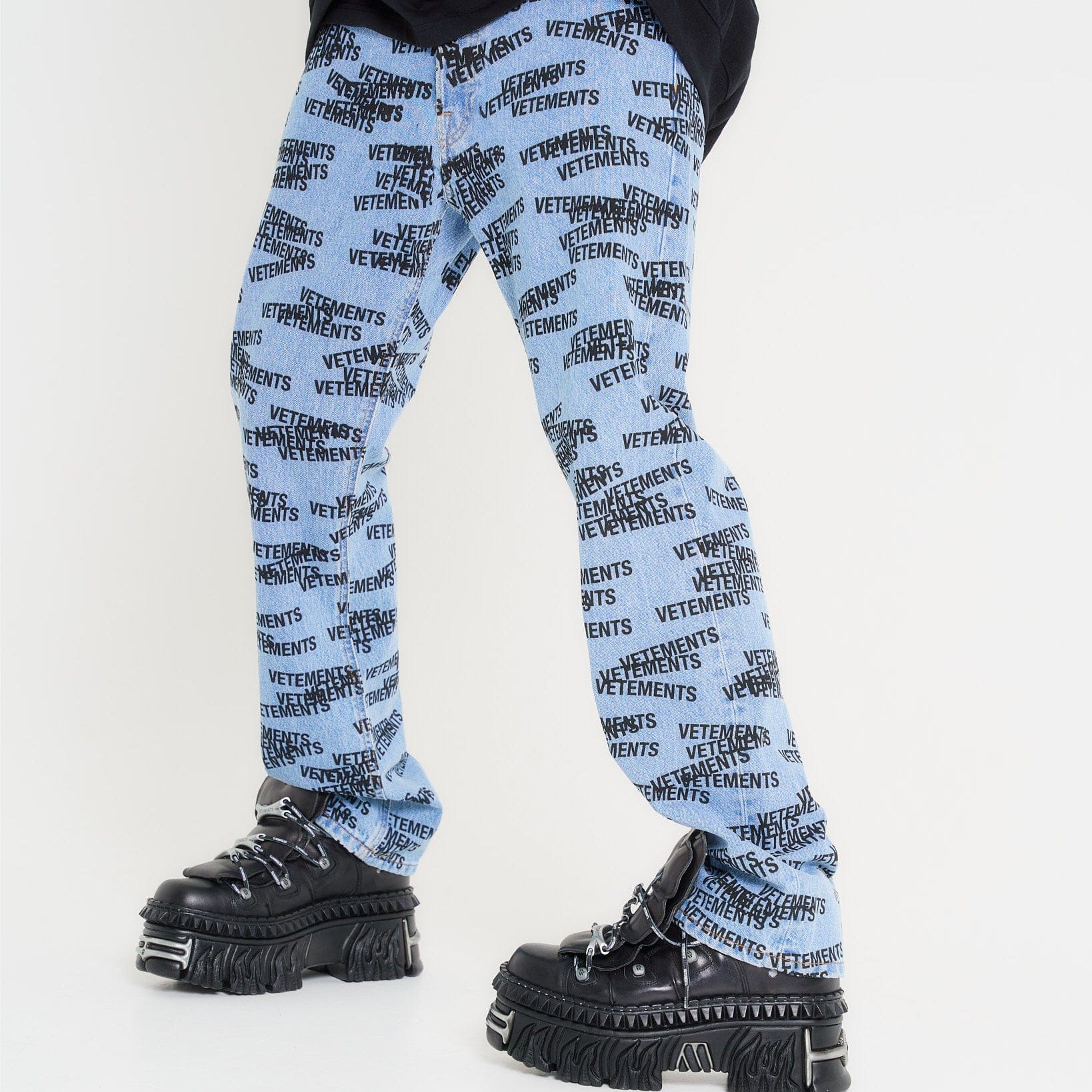Vetements Stamped Logo Straight Leg Denim Jeans