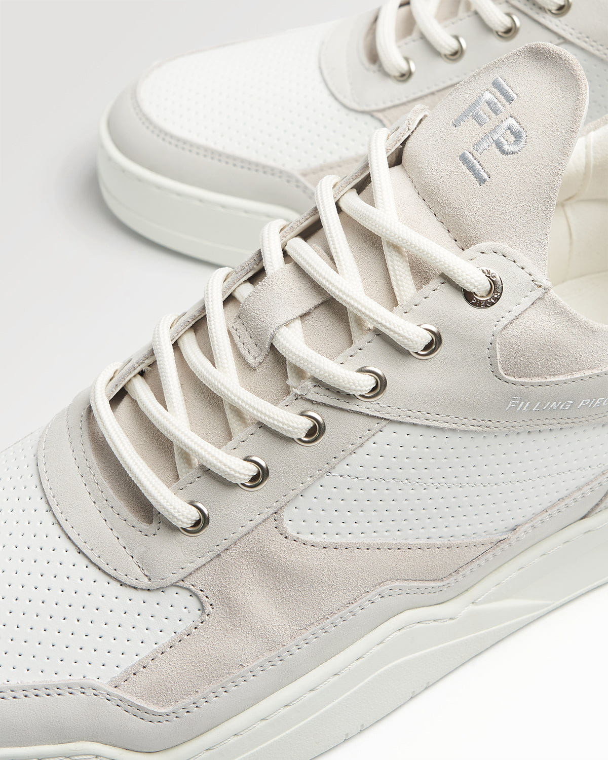 Entry Luxury Low Top Ghost Paneled White