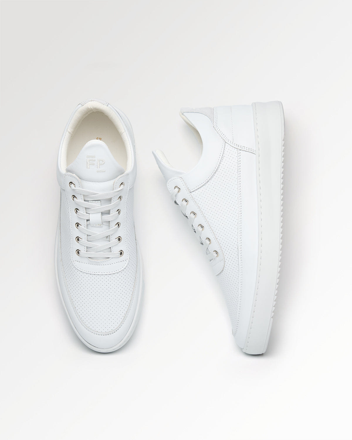 Entry Luxury Low Top Nappa Perforated White / Off White