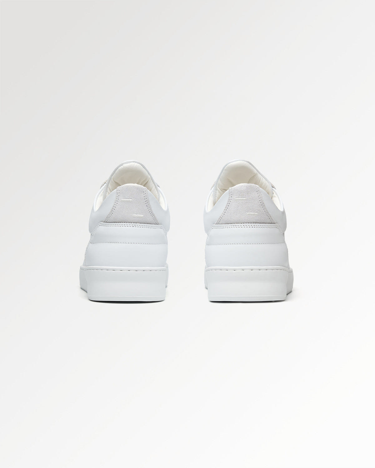 Entry Luxury Low Top Nappa Perforated White / Off White