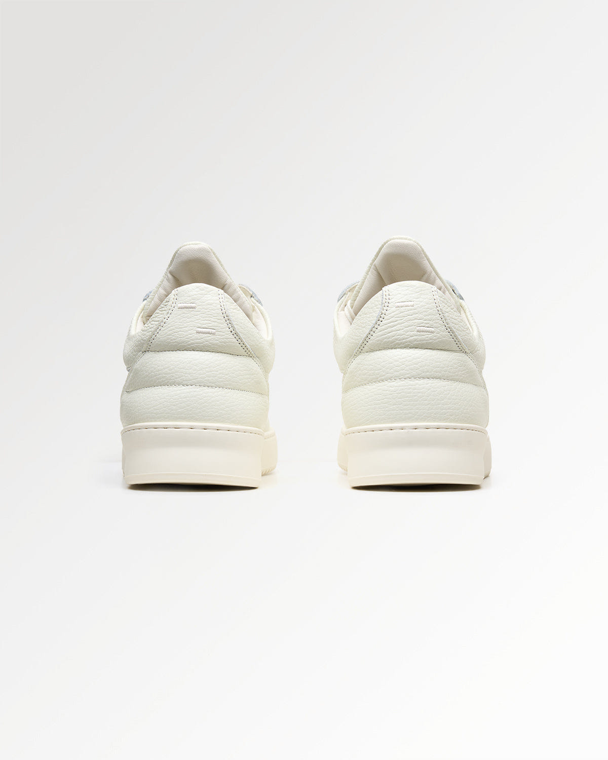 Conventional Low Top Grain Off White
