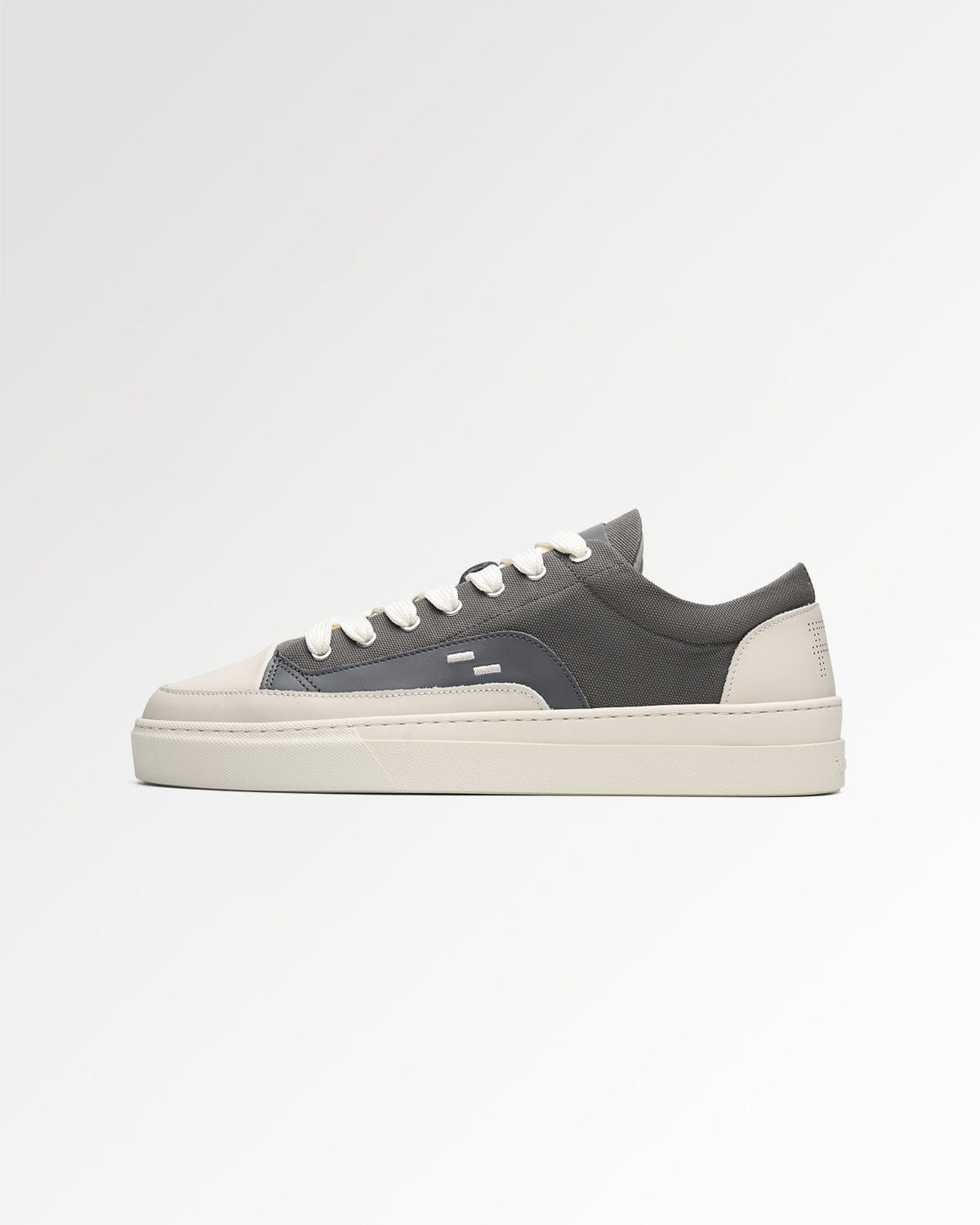 Conventional Riviera Low Dark Grey
