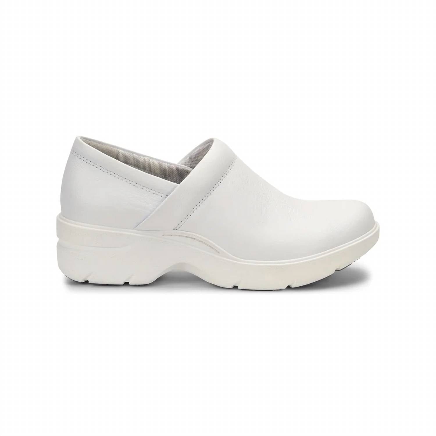 WHITE* Women's Indya Nursing Clogs In White