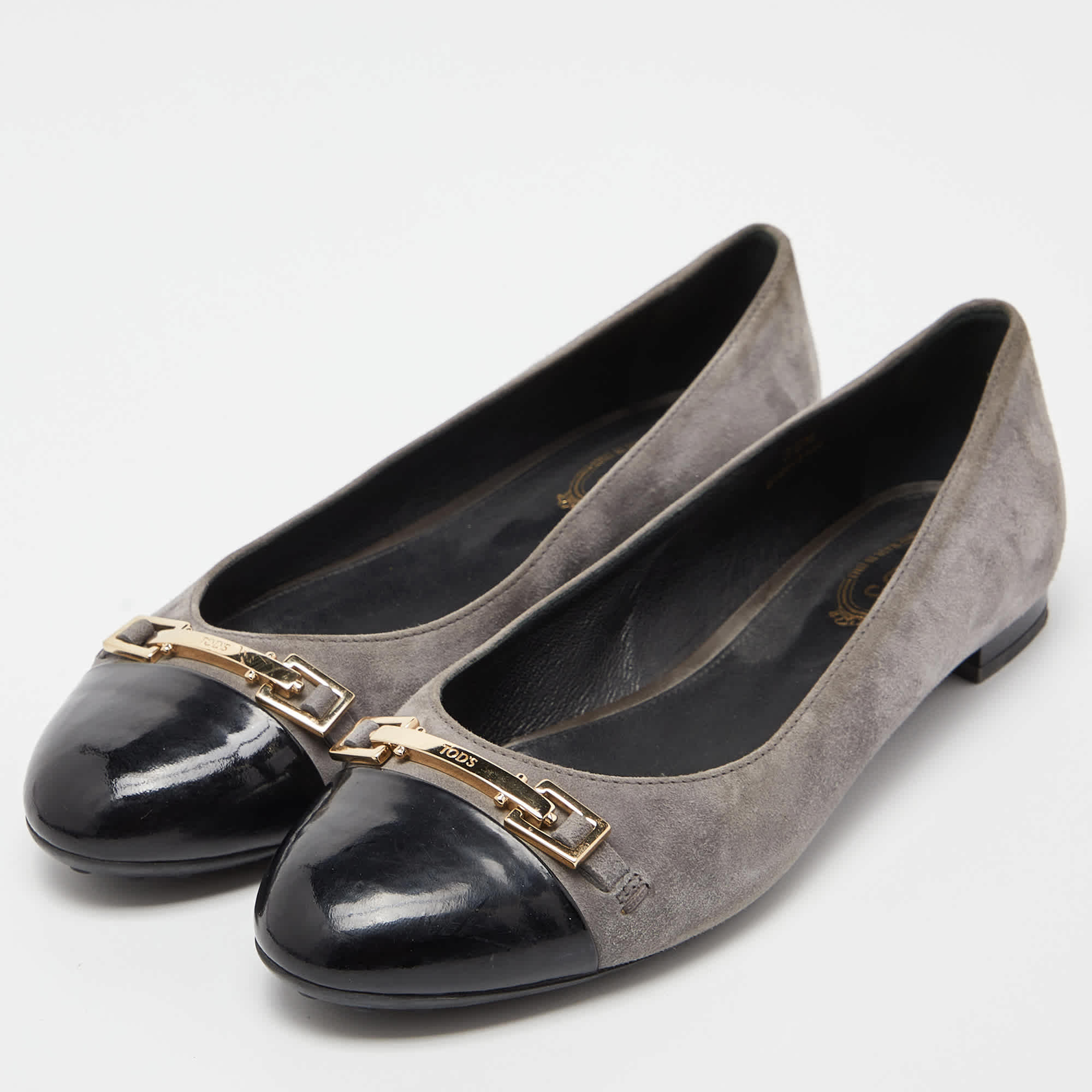 And Tod’s Grey/black Suede And Patent Leather Buckle Detail Ballet Flats