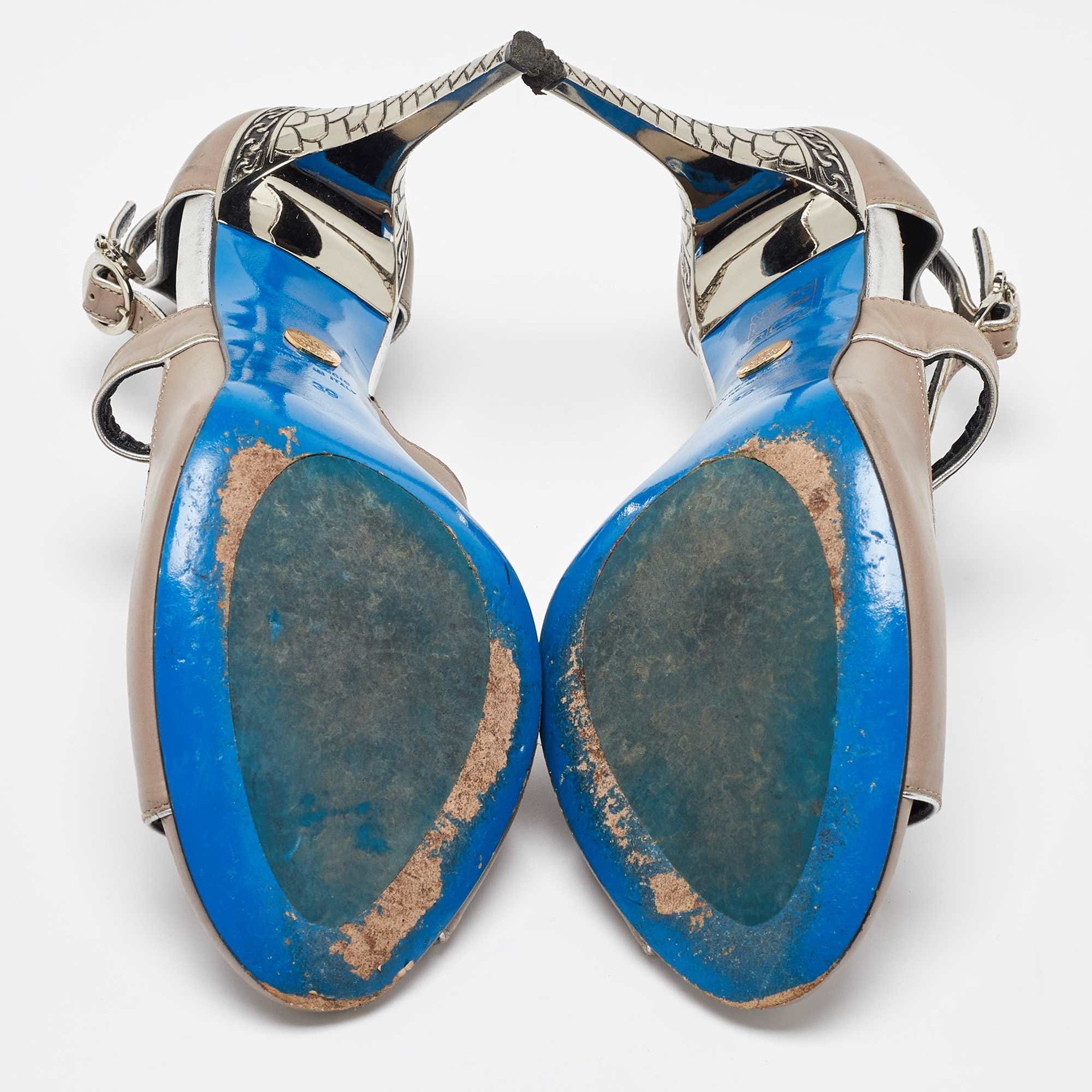 Loriblu Grey Leather Ankle Strap Sandals