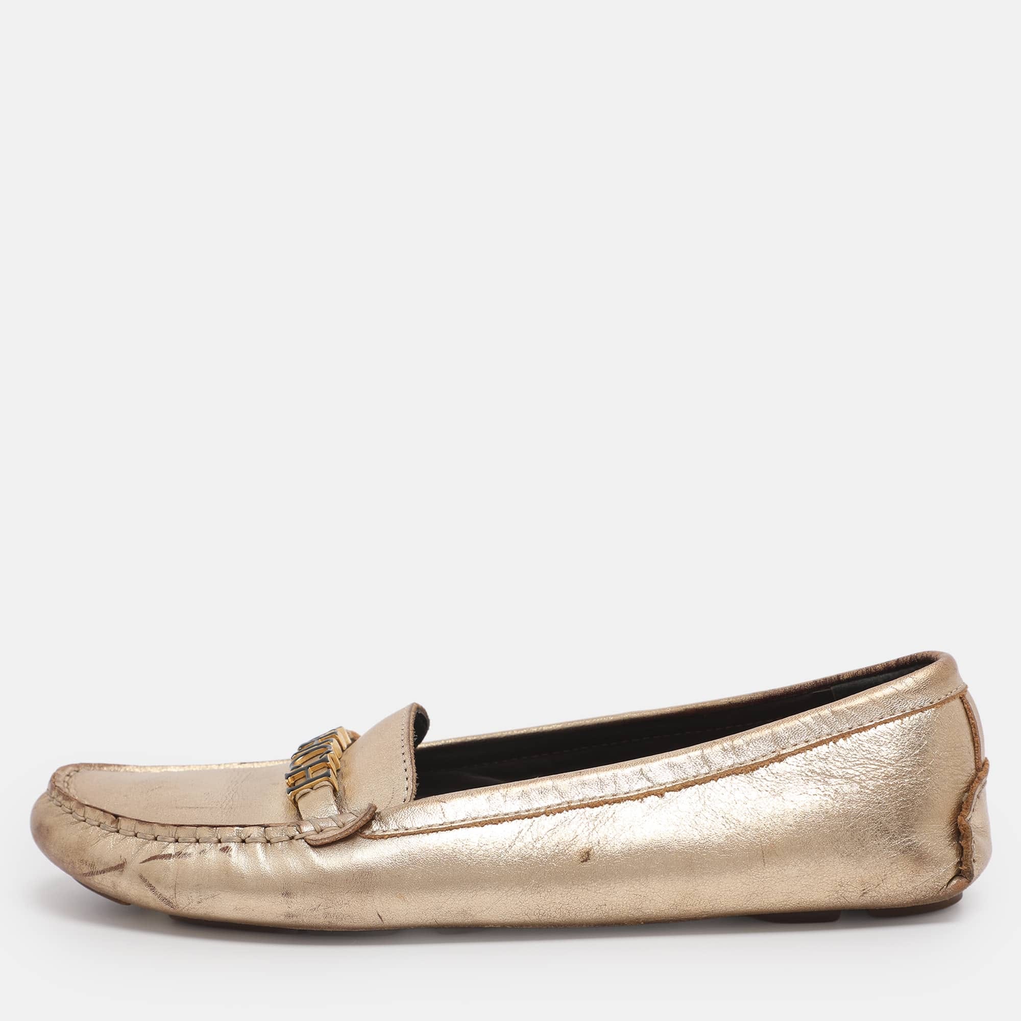Ch Carolina Herrera Gold Leather Logo Embellished Loafers