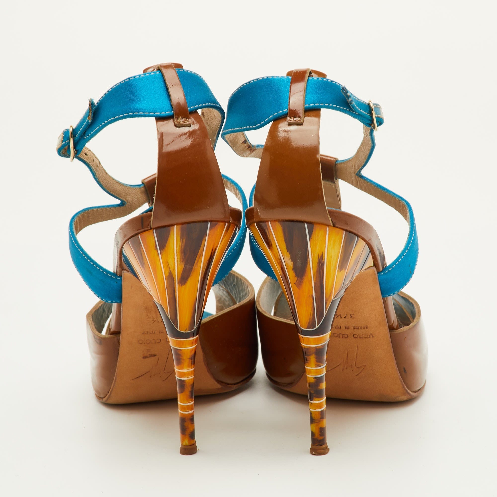 Blue Size 37.5 Brown/blue Patent Leather And Satin T - Strap Sandals