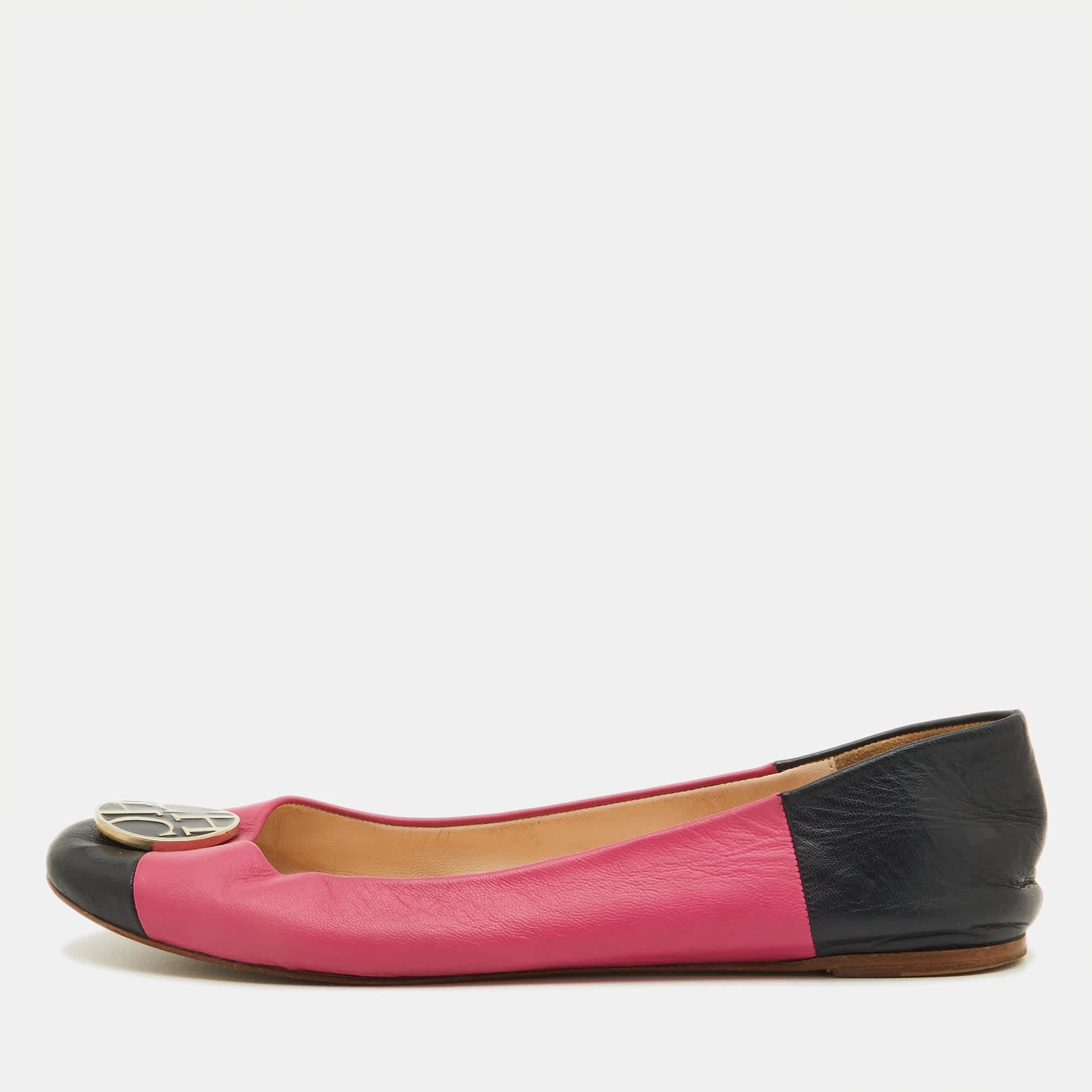 Ch Carolina Herrera Pink/black Leather Logo Ballet Flats