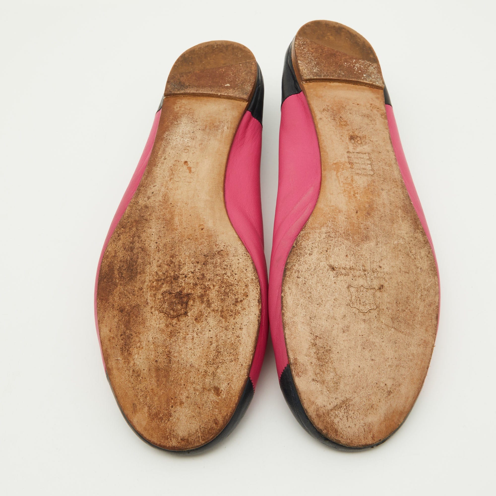 Ch Carolina Herrera Pink/black Leather Logo Ballet Flats