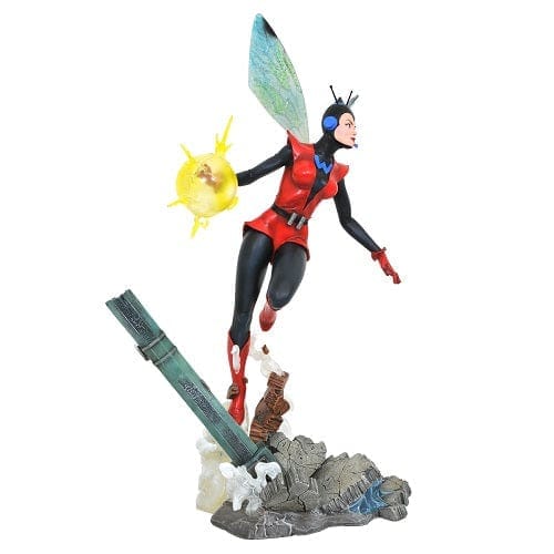 Diamond Select Marvel Gallery Comic Wasp PVC Statue