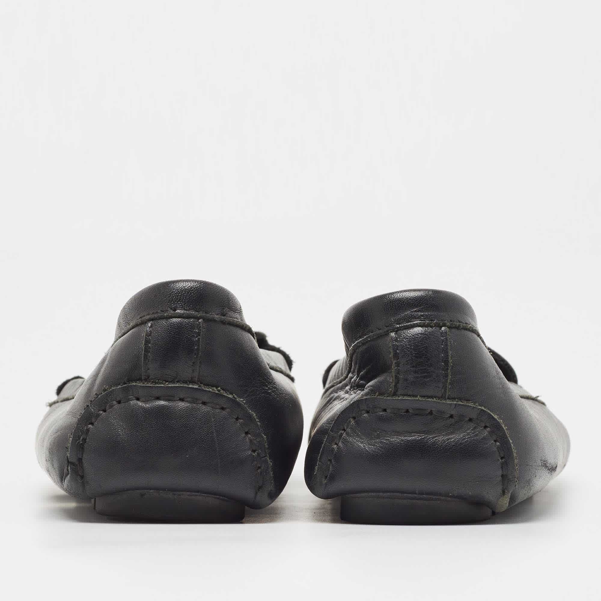 Ch Carolina Herrera Black Leather Chch Logo Loafers