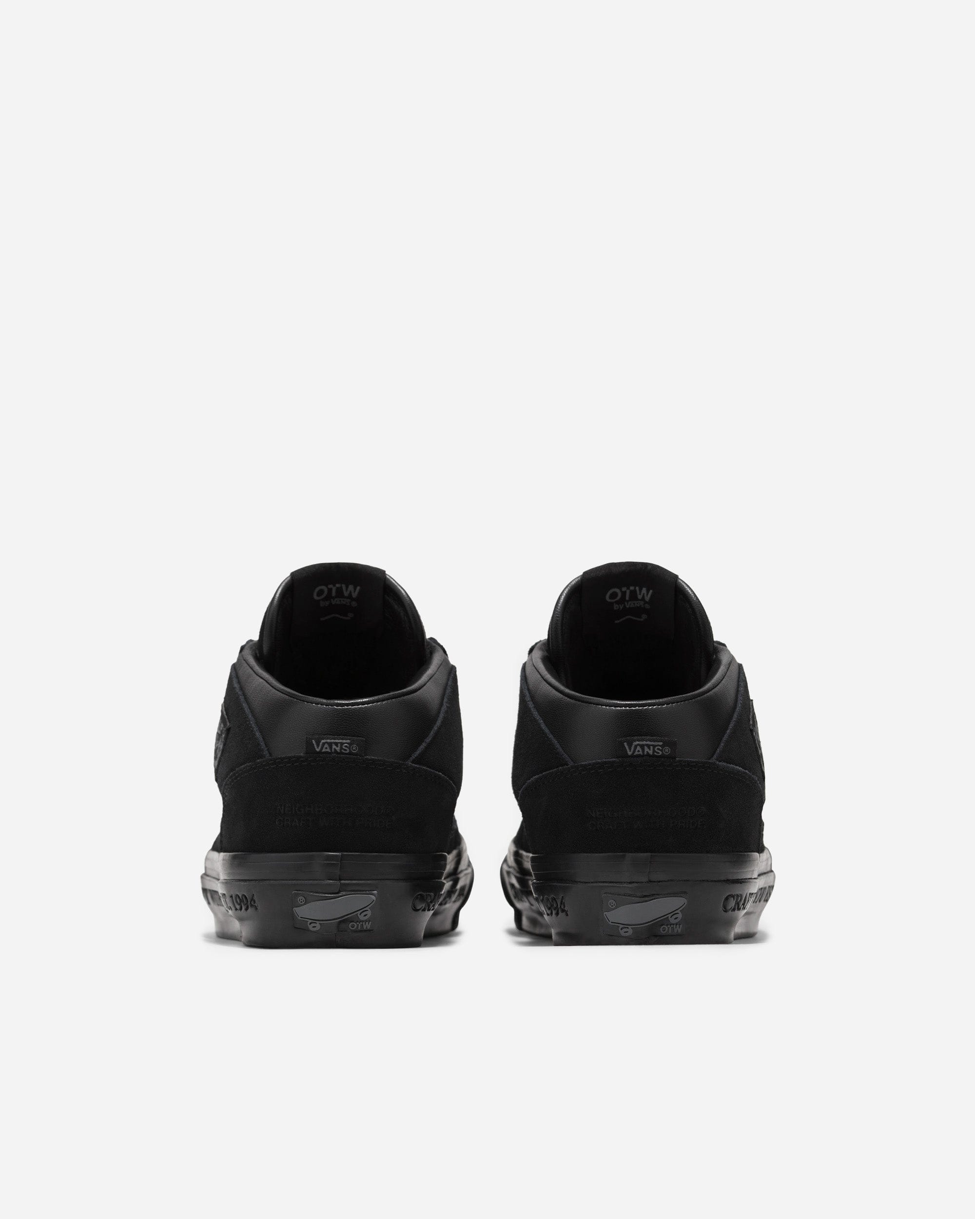 VF Scandinavia A/S Vans x Neighborhood Half Cab 33
