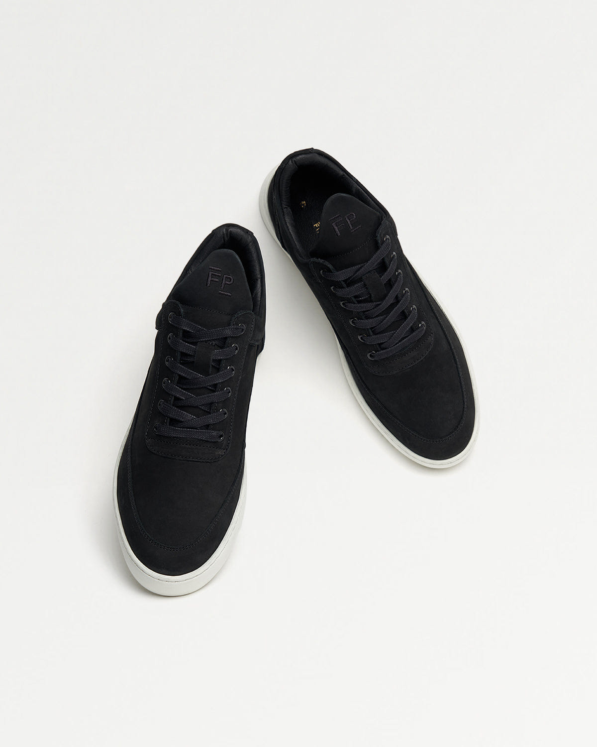 Conventional Low Top Ripple Nubuck Black