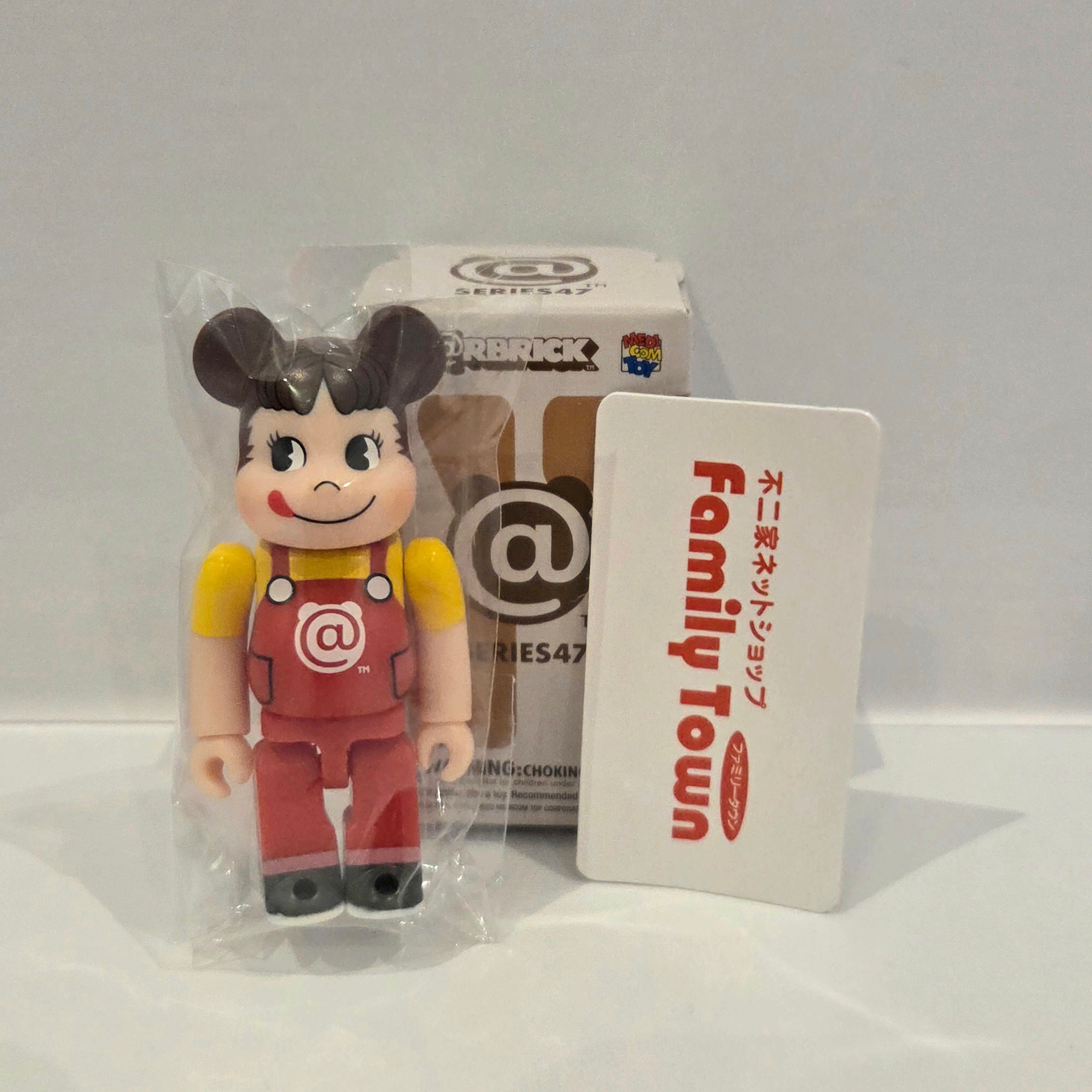 Dopecrate Peko (Secret) - Bearbrick Series 47 by Medicom Toy