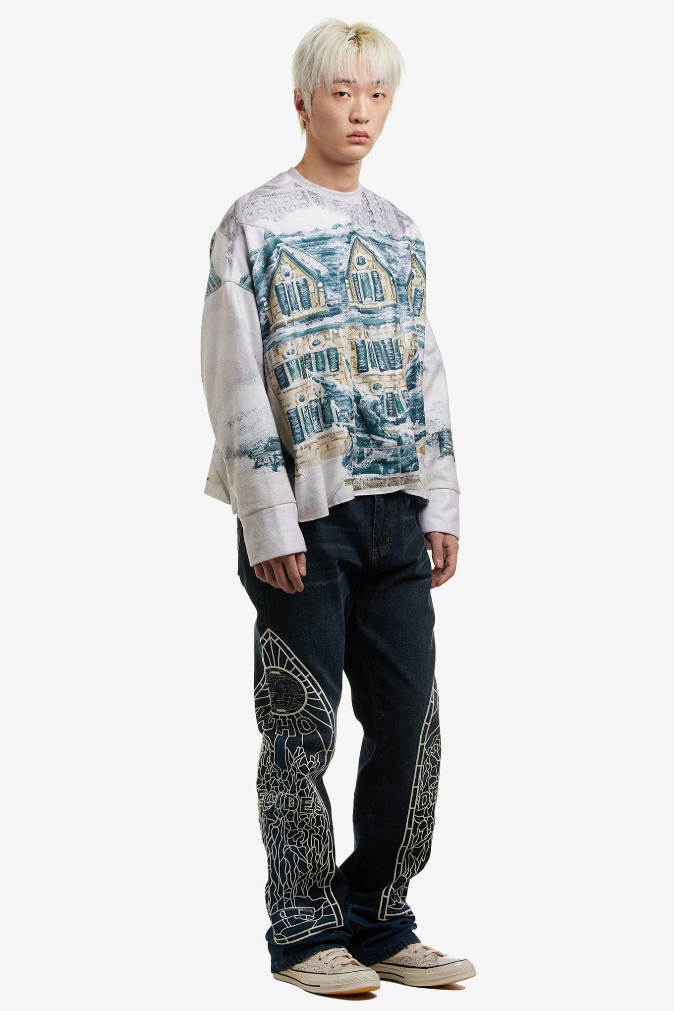 WHO Decides WAR STATUE LONG SLEEVE
