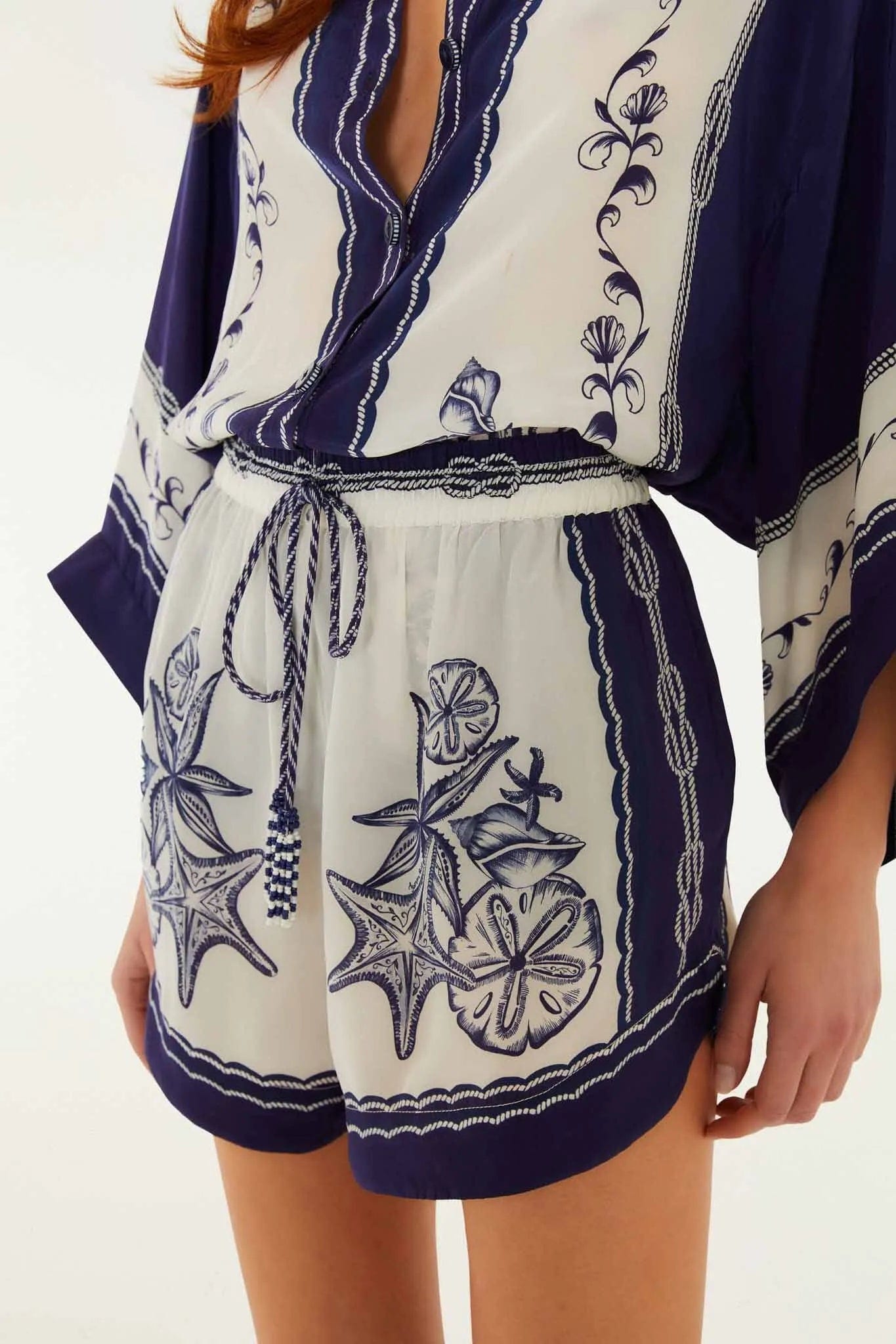 FARM RIO Coast Scarf Shorts in White