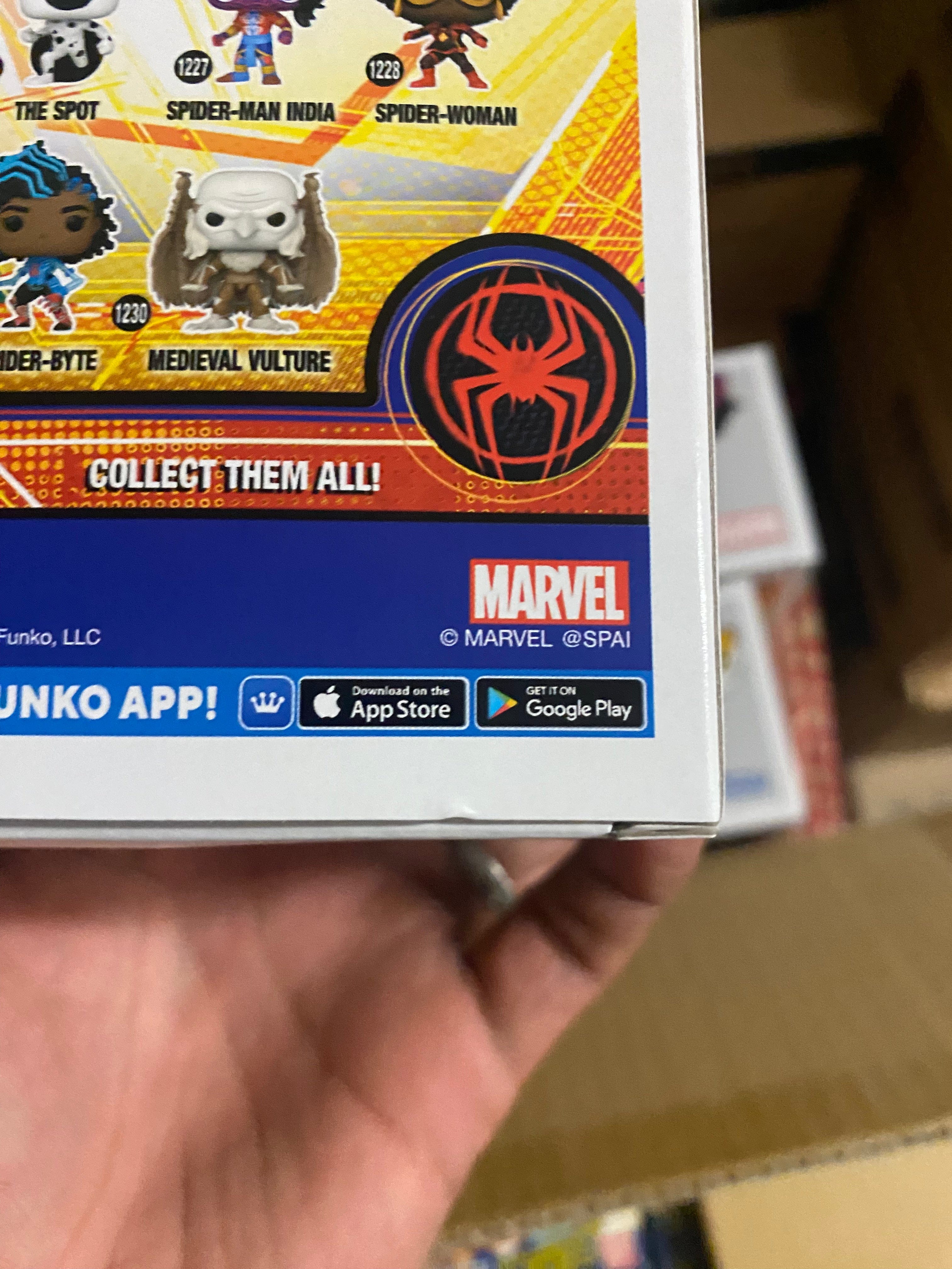 Funko Pop **Damaged Box**Funko Pop Spider - Man India Across the Spider - Verse FYE Exclusive 1227 Vinyl Figure