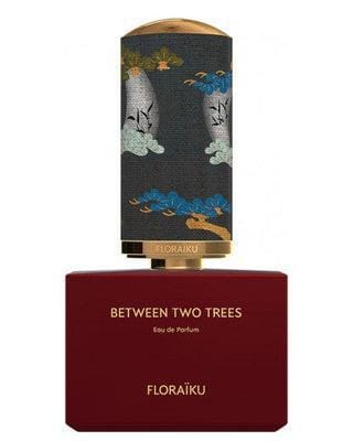 Floraïku Between Two Trees